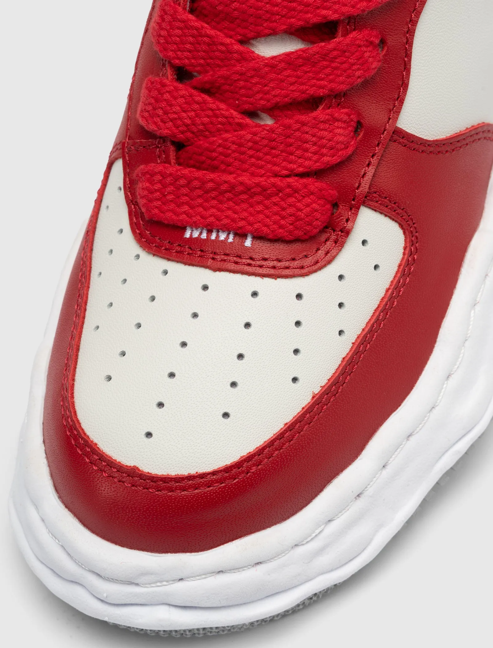 Fantasy Path Cushioned Base Busy Professionals WAYNE LOW "WHITE/RED"