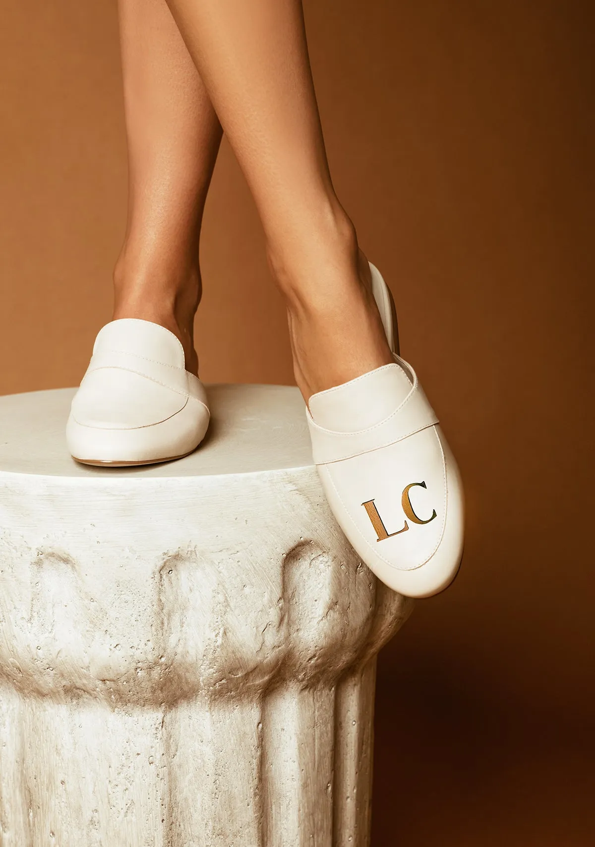AirCushion slim fit Monogram Beige Mule