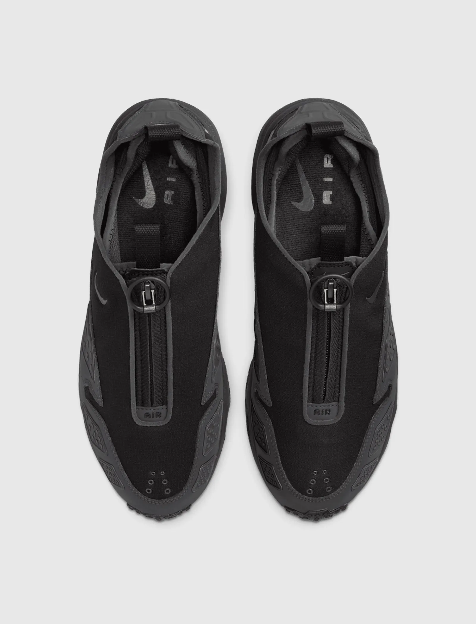 Commute Light Global Cool WOMENS AIR MAX SUNDER GORE-TEX "BLACK/DARK SMOKE GREY"