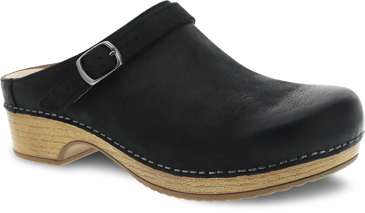 Berry - Black Sleek Flip-flops