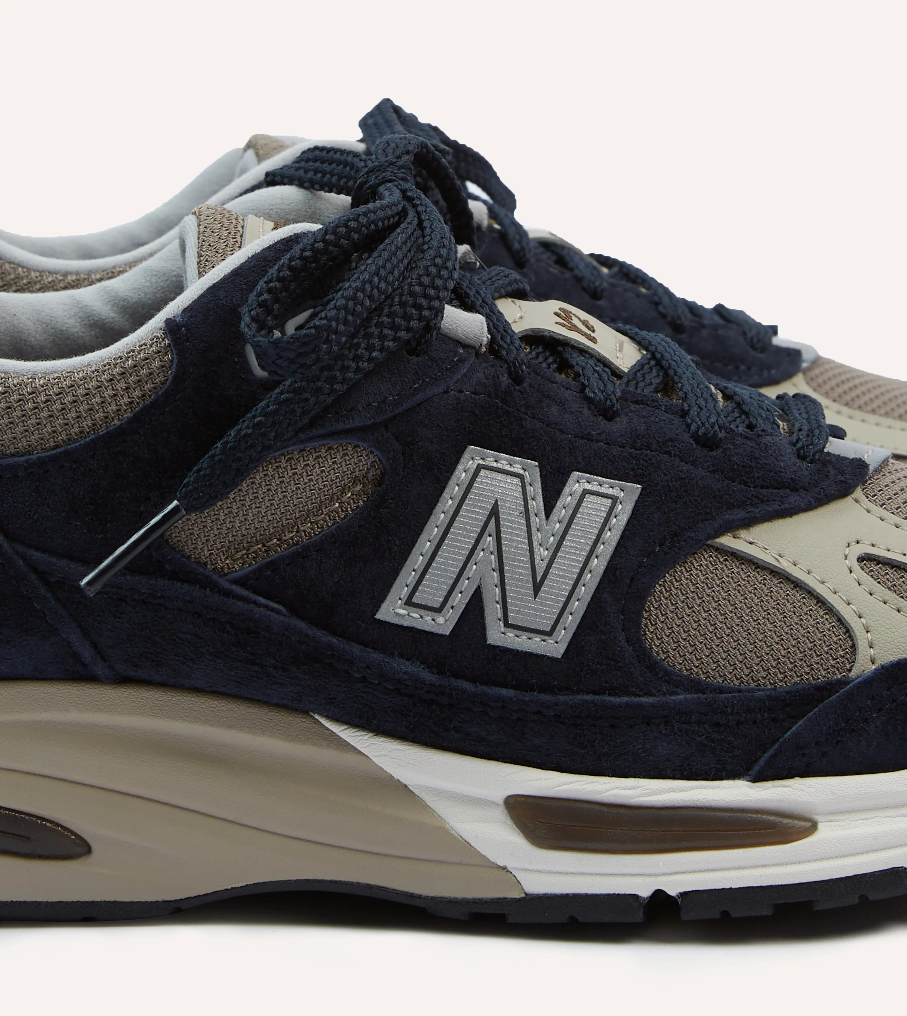 New Balance After Midnight Made in UK 991v2 Trainers Kick Power