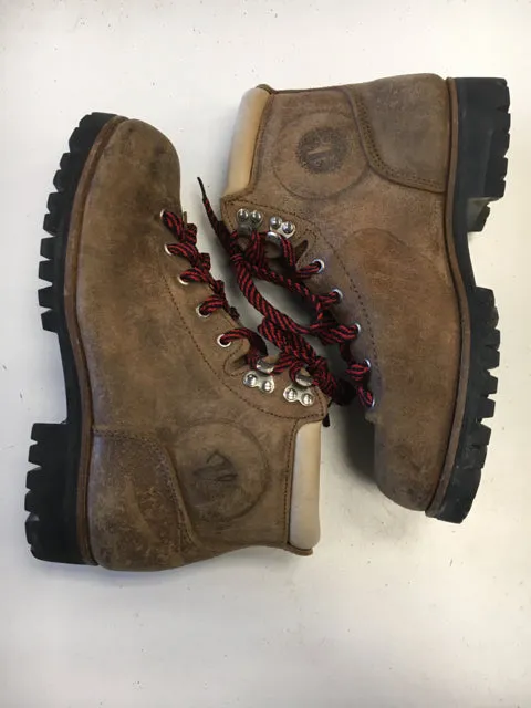 Used Vasque Brown Womens 7.5 Hiking Boots Foot Flexibility