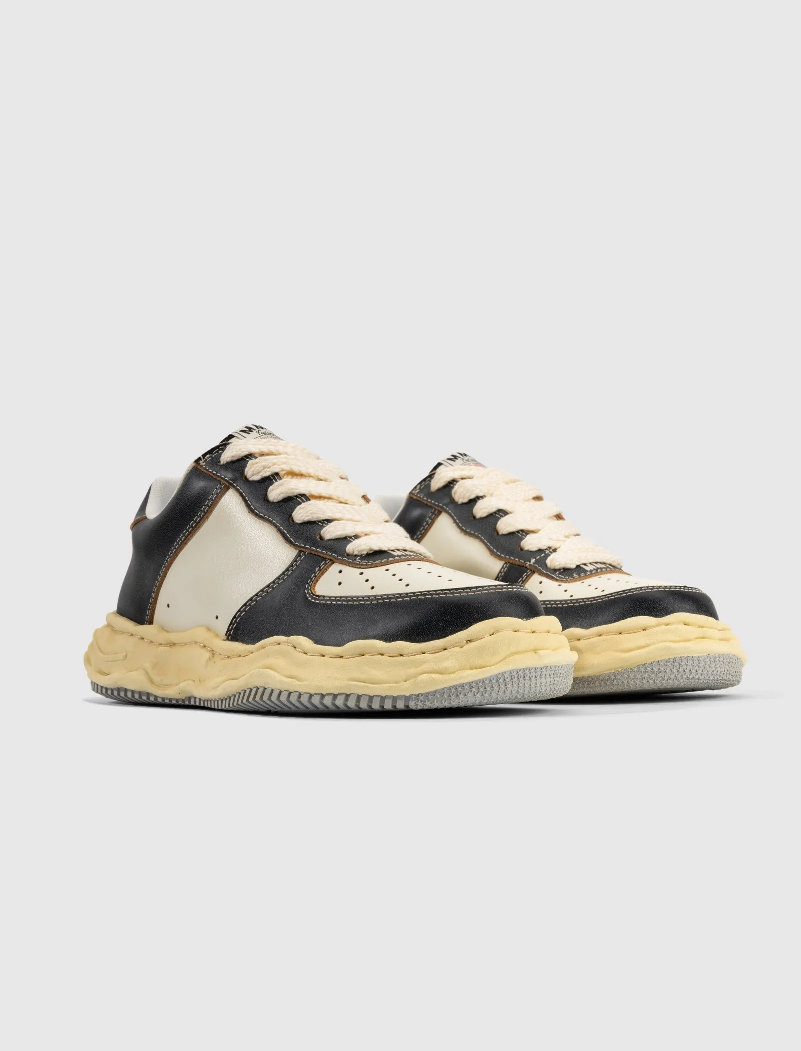 School Day WAYNE LOW TOP SNEAKERS "BLACK/WHITE"
