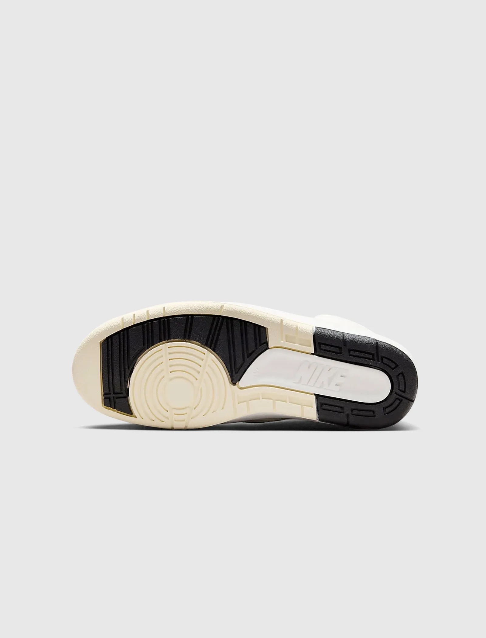 Snow Warm Summer Base WOMEN'S AIR JORDAN 2 RETRO "SAIL"