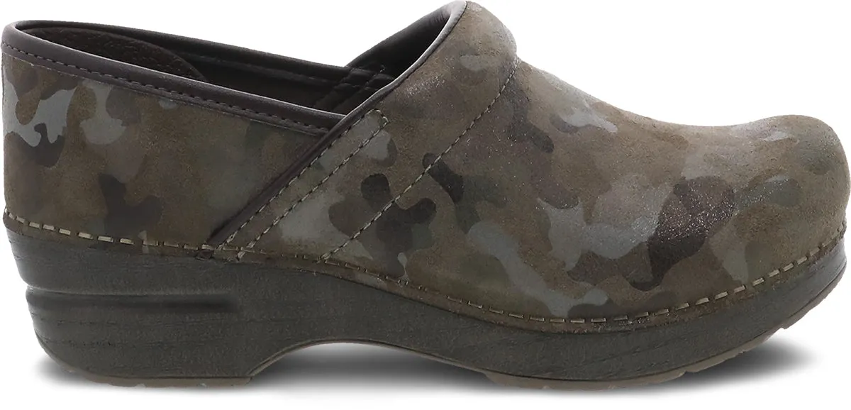 Trendy Seasonal Footwear Professional - Camo