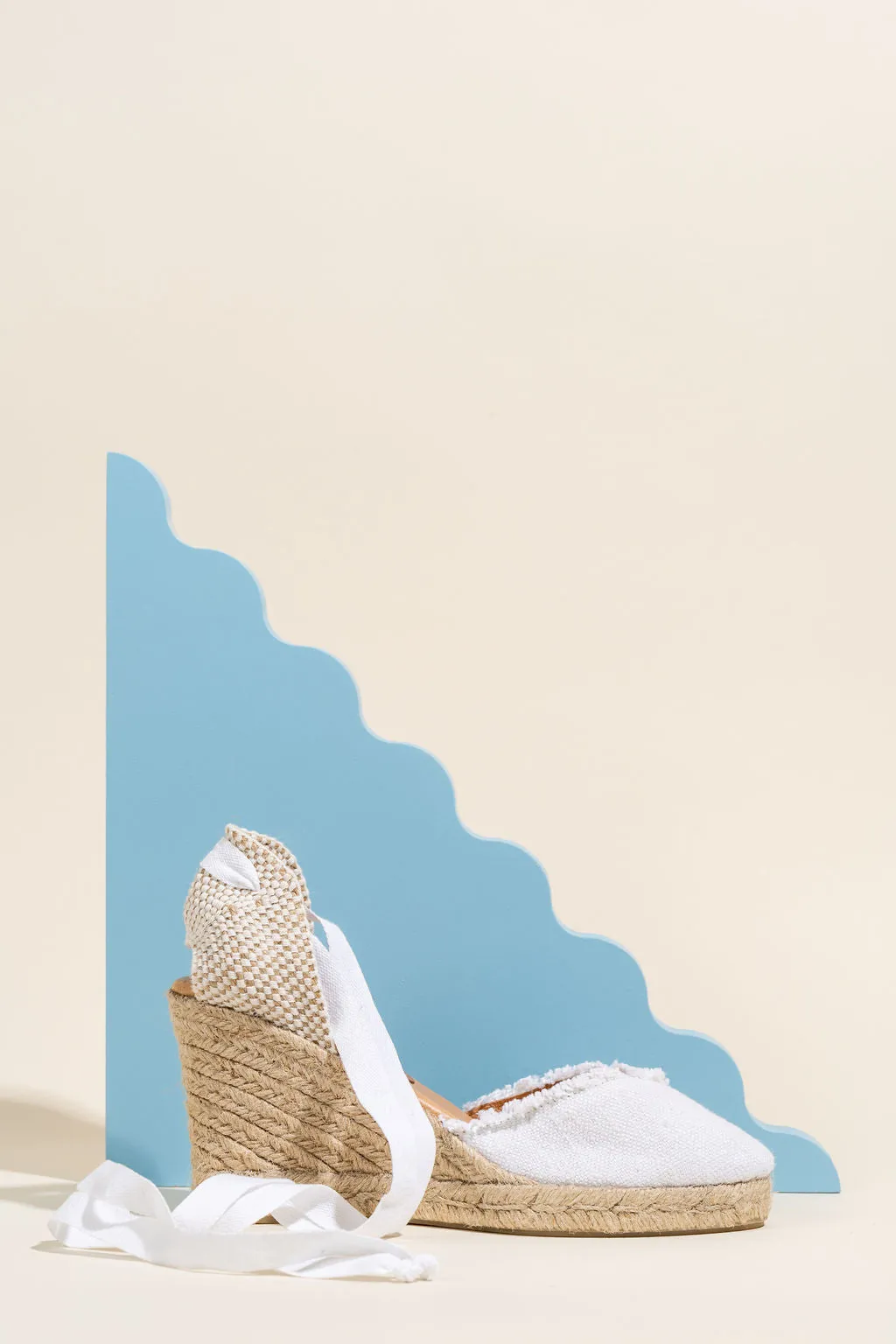 Gwen Frayed Closed Toe Lace Up Espadrille Fashion Element