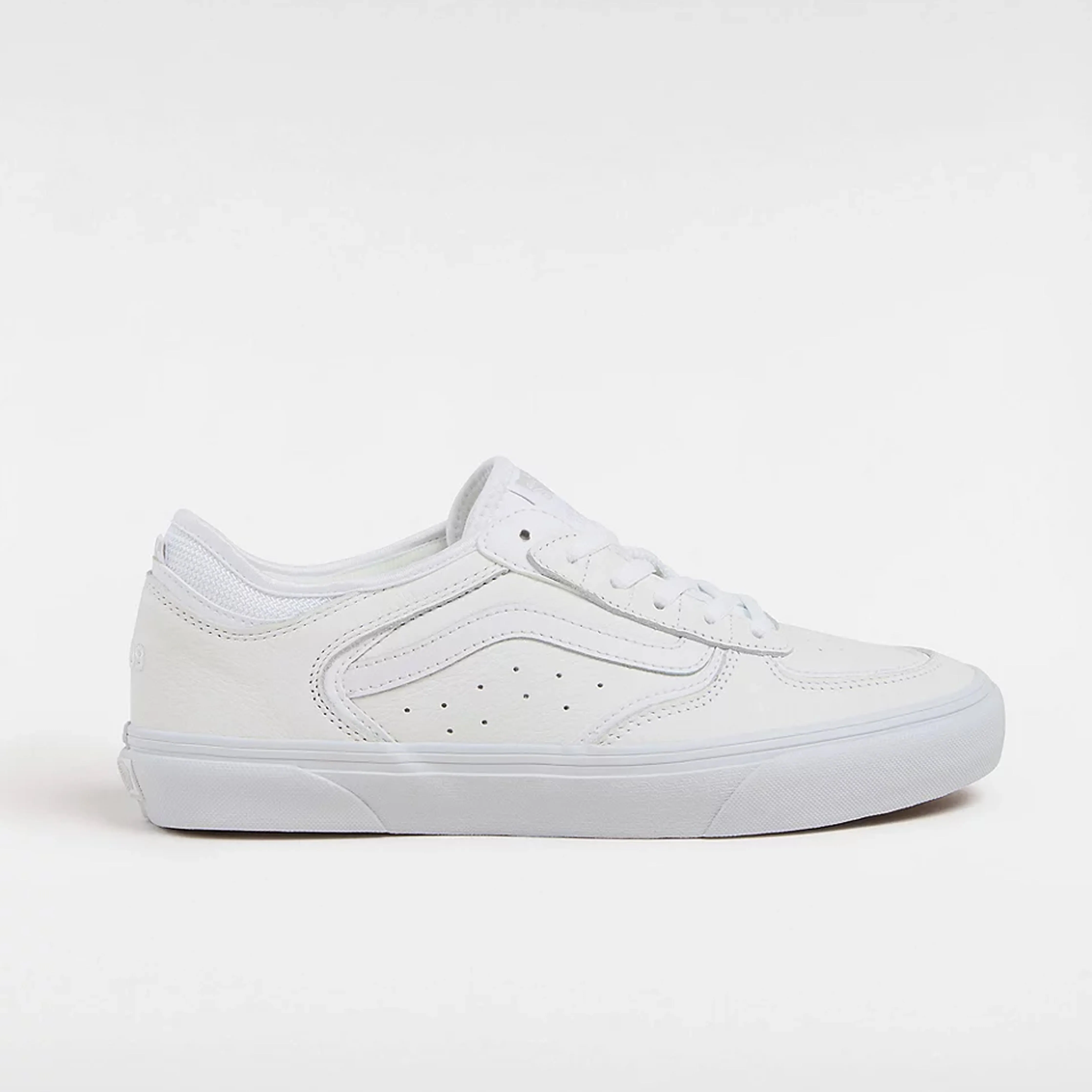 Multi Directional Tread Plush Interior Vans Skate Rowley Leather Skate Shoes - White