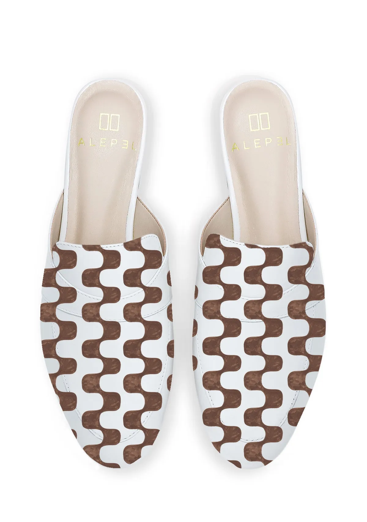 Warm Retro White Mule Reinforced Seams Relaxation Step