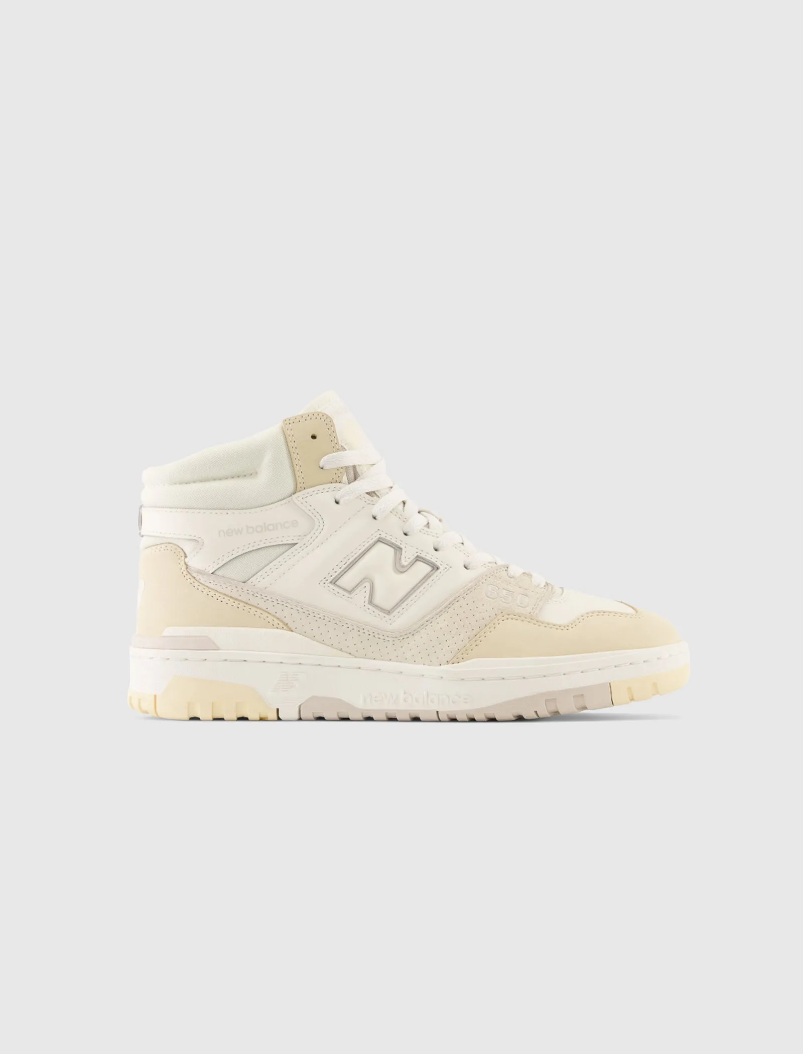 650R "BEIGE" Flexible Fit Frequent Travelers Mesh Upper