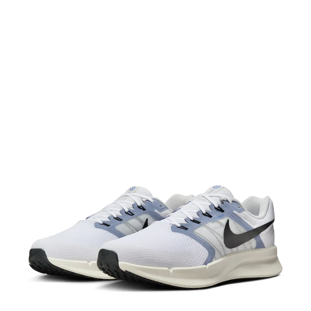 Run Swift 3 Wide - Mens running in a rural area shoes