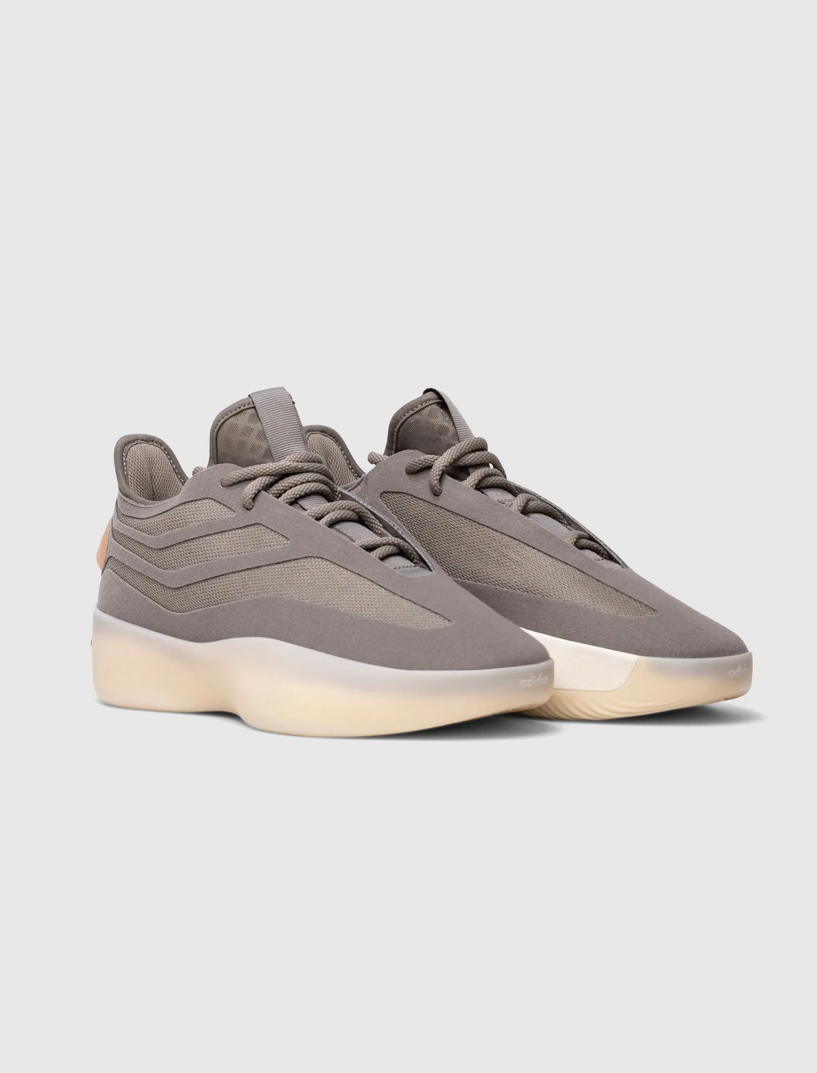 ATHLETICS II BASKETBALL LOW "PURE BEIGE" Dinner Look