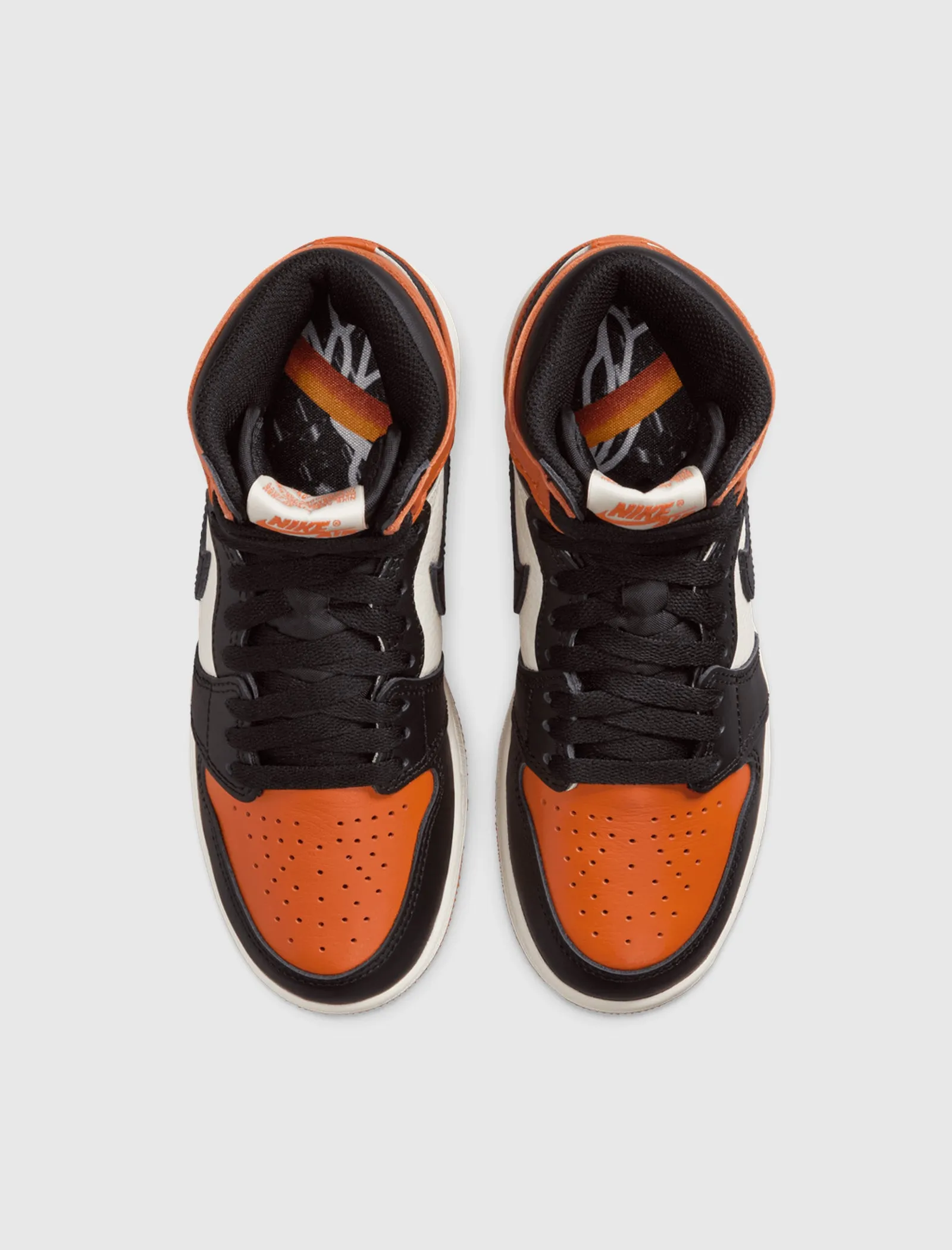JORDAN 1 RETRO HIGH OG "SHATTERED BACKBOARD" GS Strong Step Elegant Mood