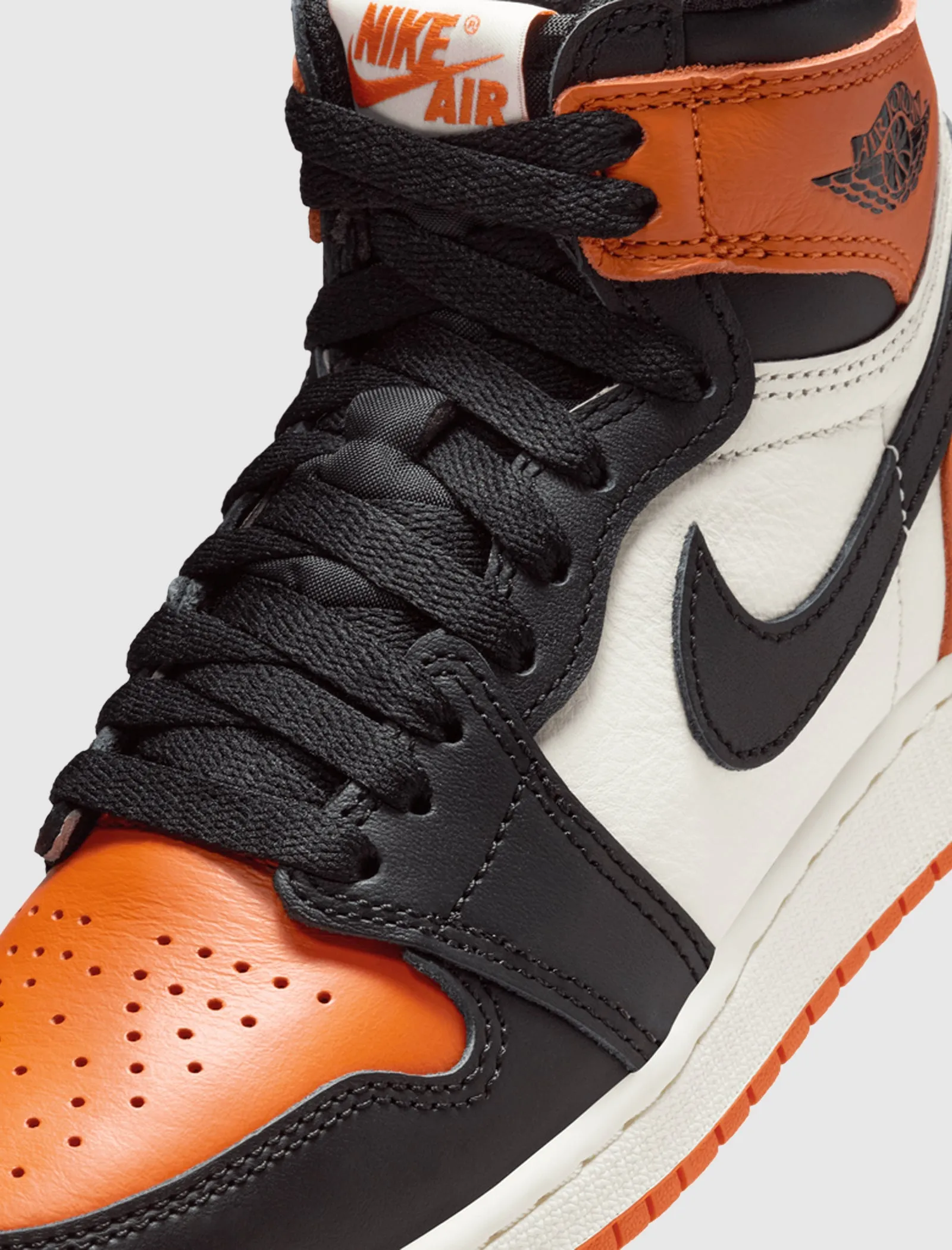 JORDAN 1 RETRO HIGH OG "SHATTERED BACKBOARD" GS Active Day