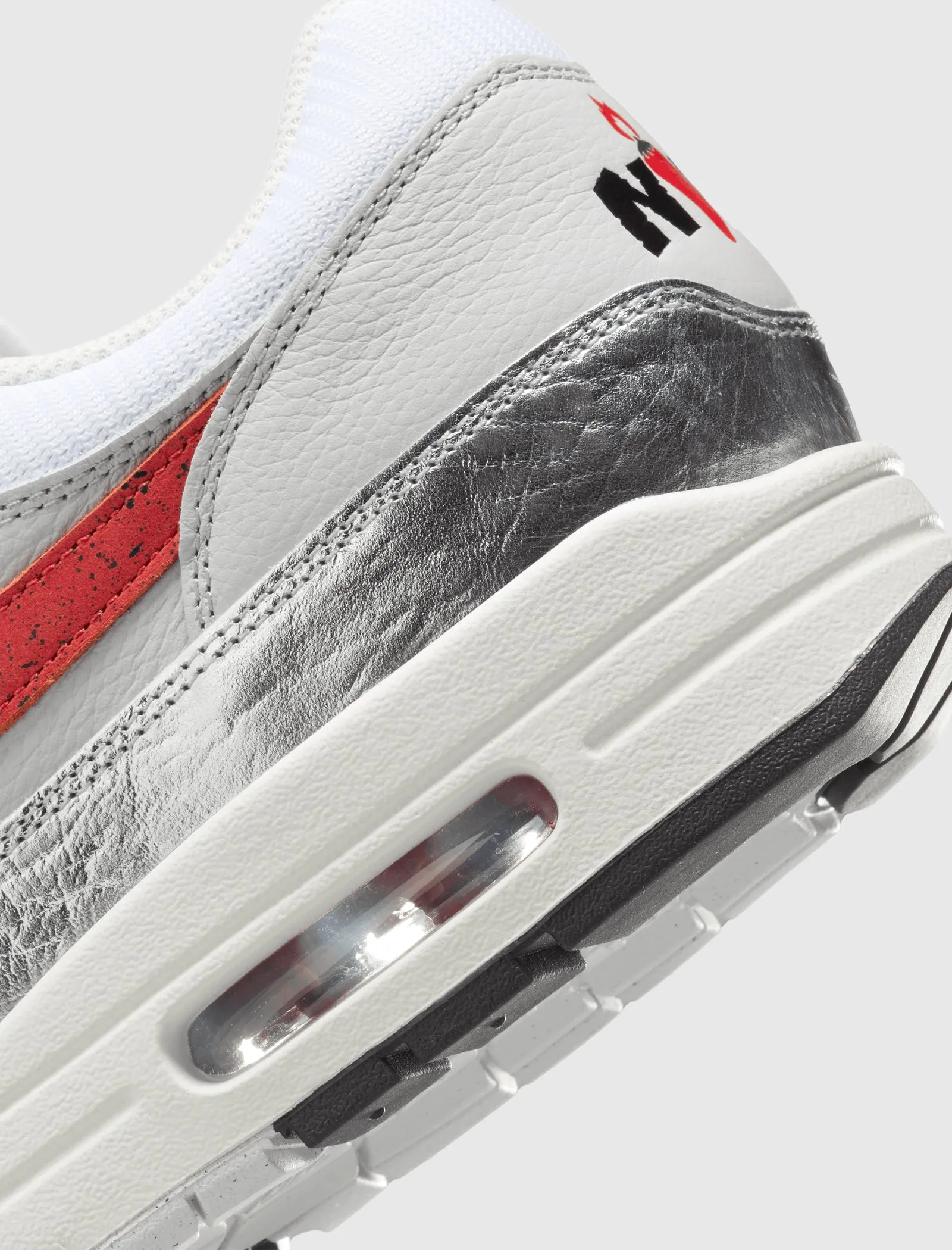 Breathable Indoor Fitness AIR MAX 1 PRM "WHITE/CHILE RED-METALLIC SILVER"