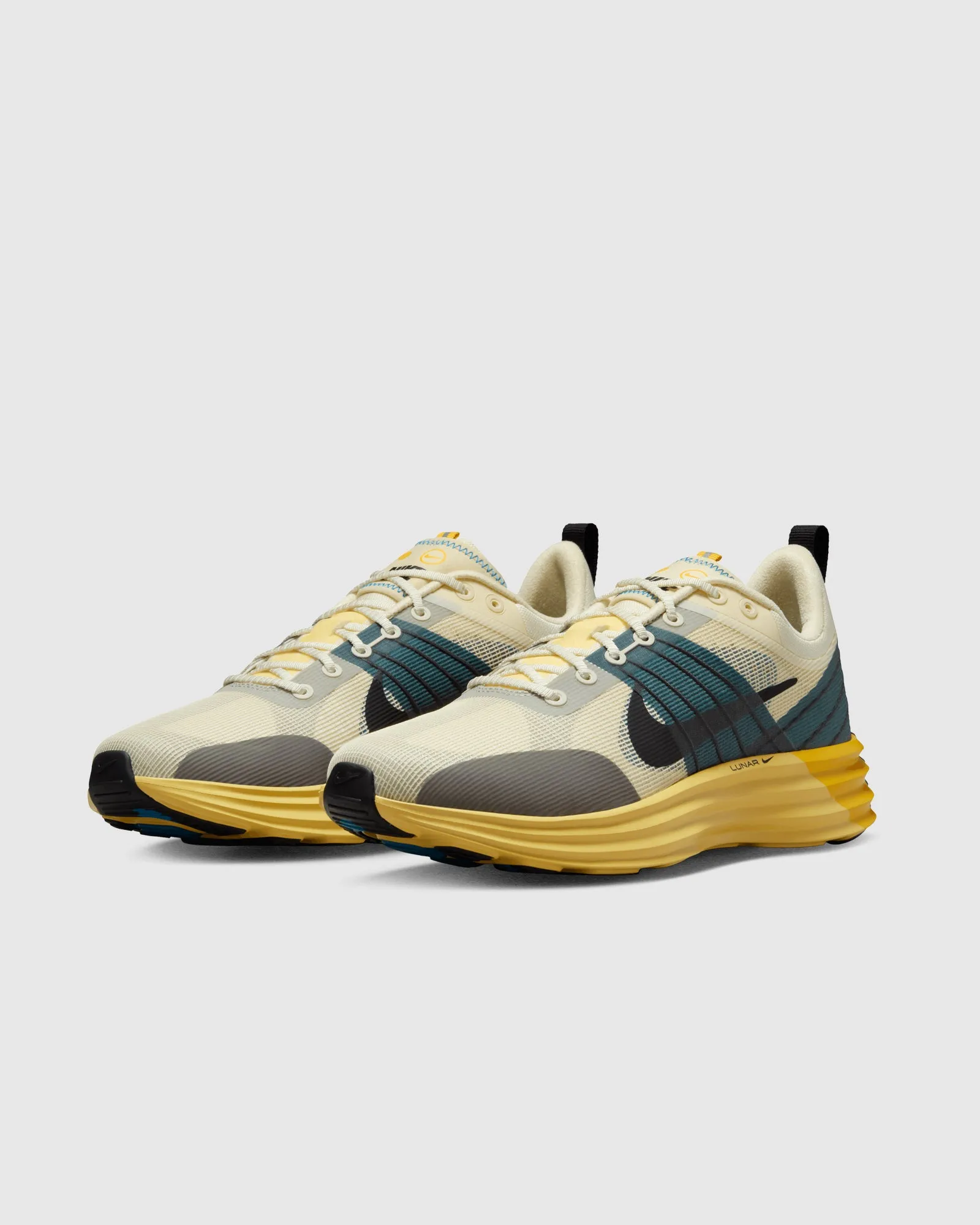 LUNAR ROAM "ALABASTER" Hiking Mood High Quality