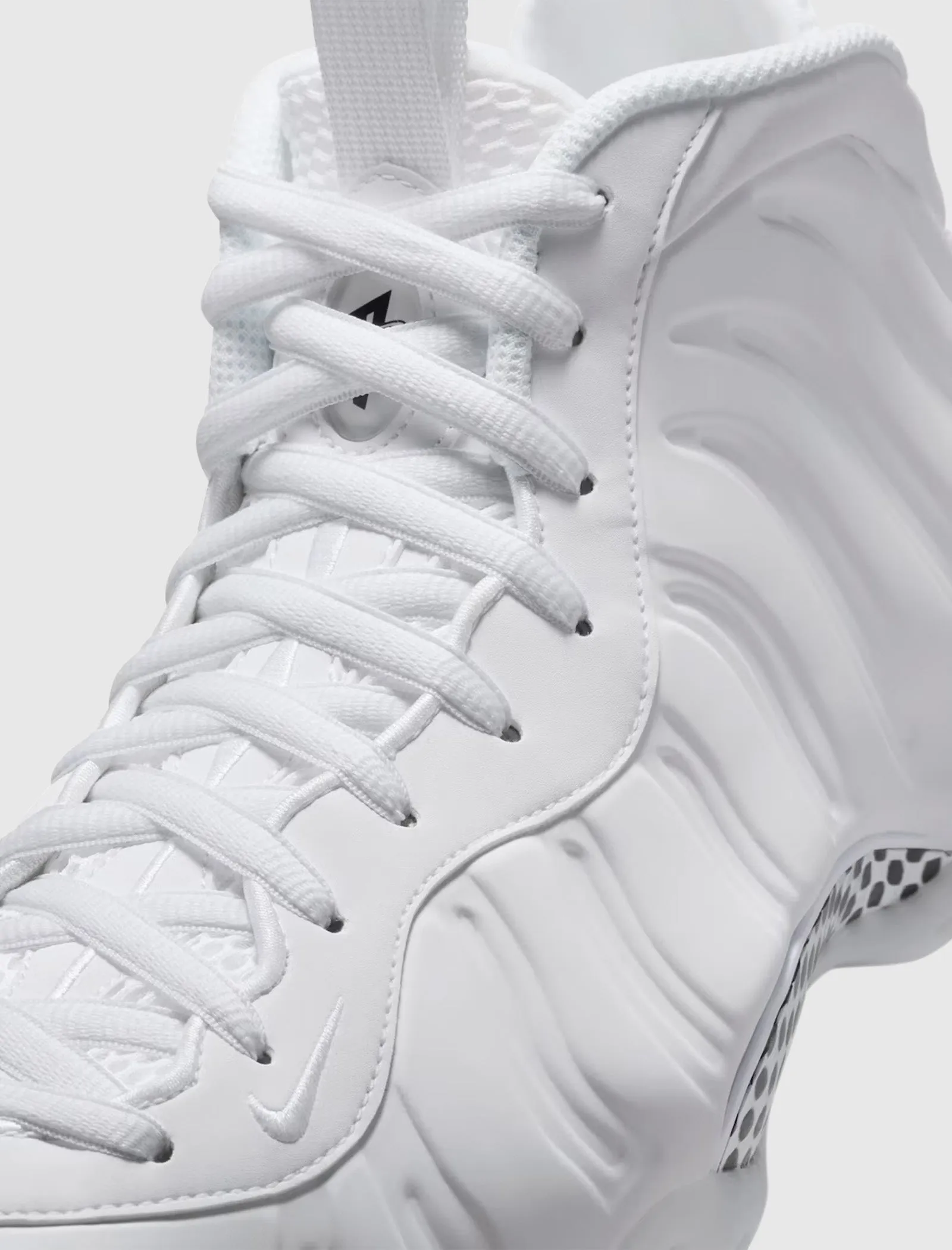 Hero Edge Bright Gold AIR FOAMPOSITE ONE "WHITE"