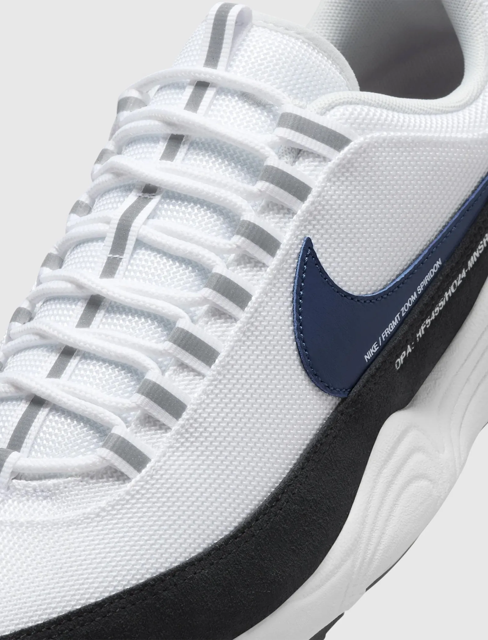 FRAGMENT X AIR ZOOM SPIRIDON SP "WHITE/BLUE VOID" Calm Step Corner Style