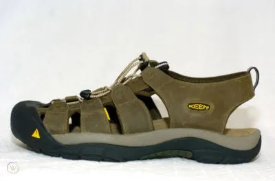 Keen Men's Newport Rock Path Breathable City Adventure