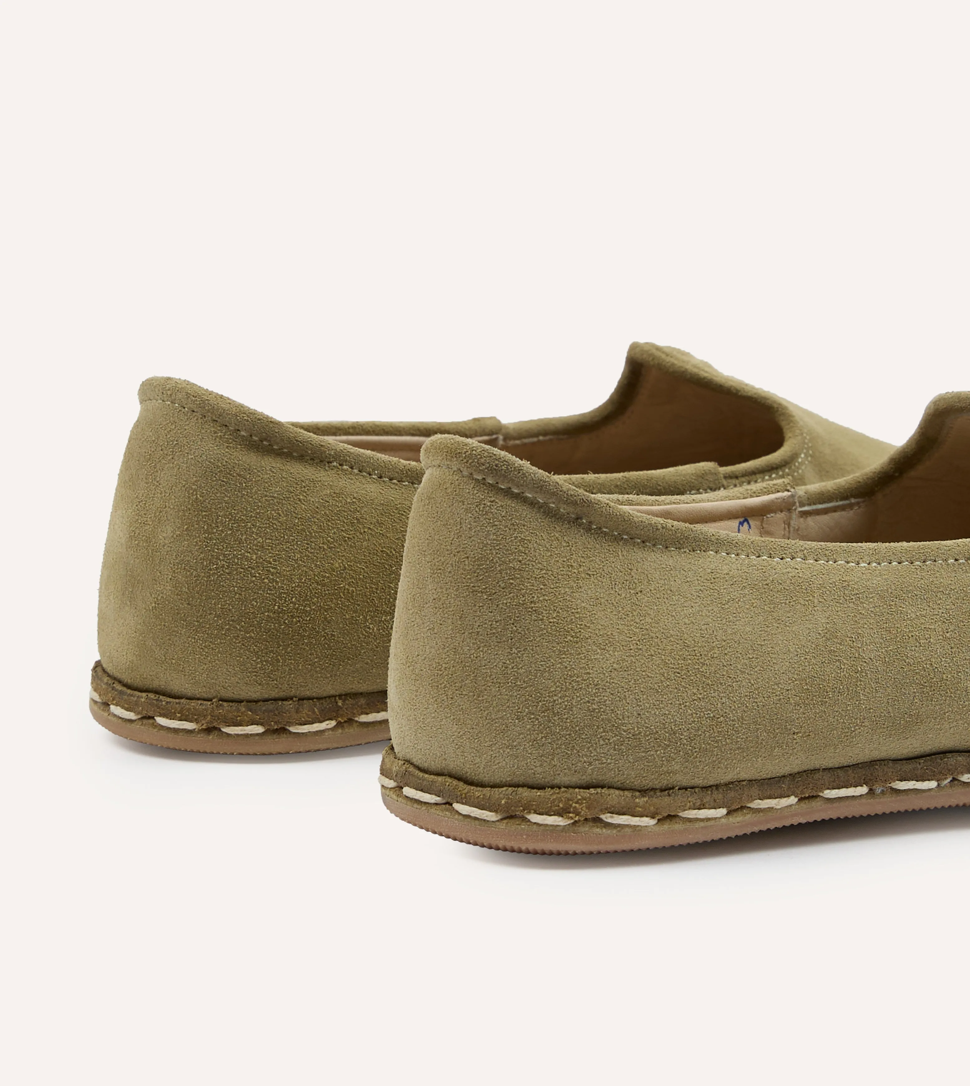 Daily Comfort Flexible Fit Sabah Olio Olive Suede Shoes