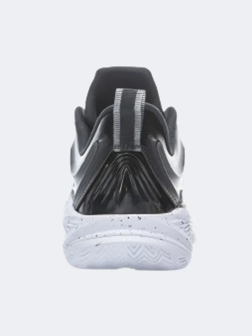 Responsive Forefoot Flex Erke Men Basketball Shoes Black/White