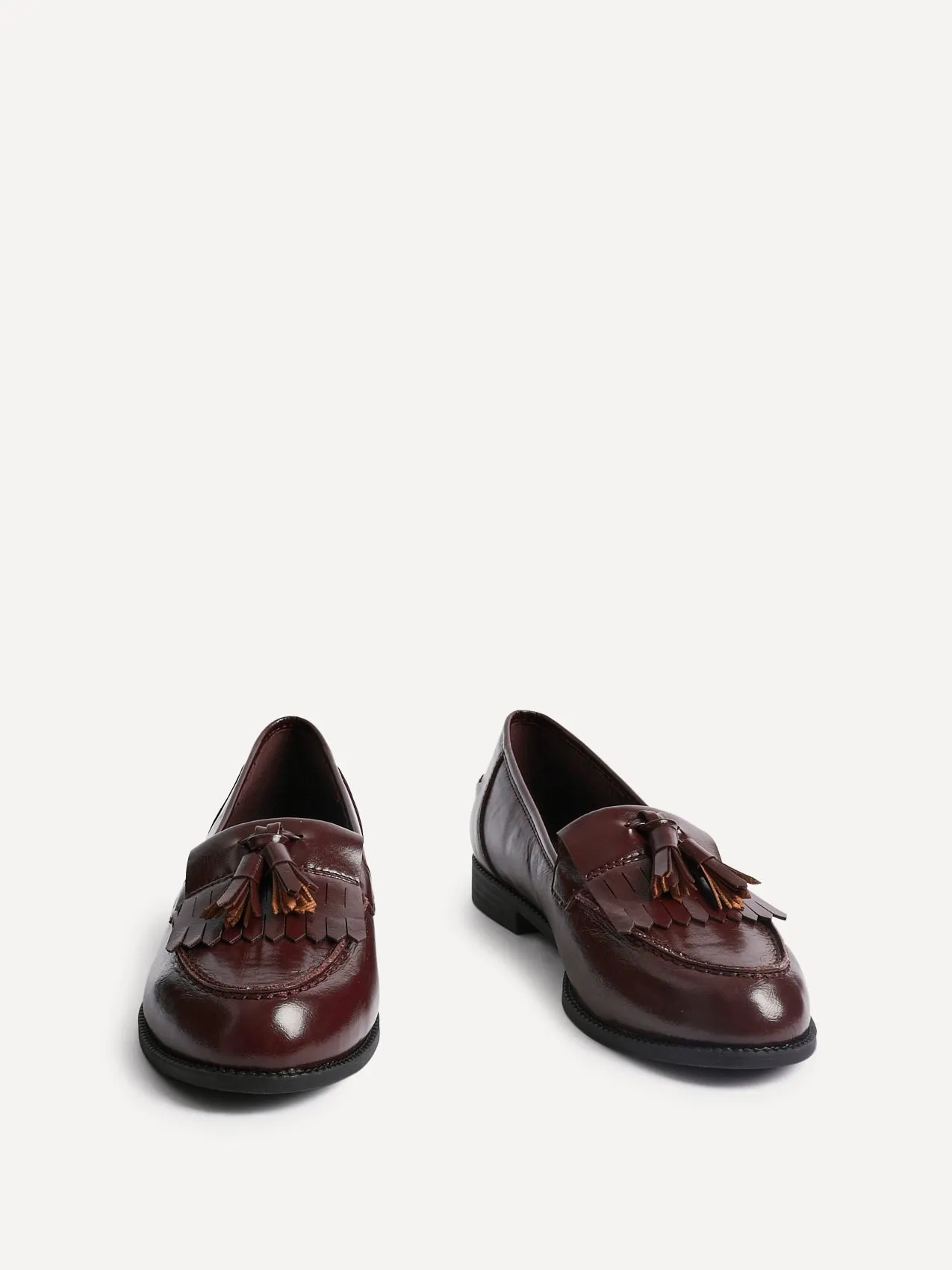 ROSEMARY Elegant Slip-ons City Plaza
