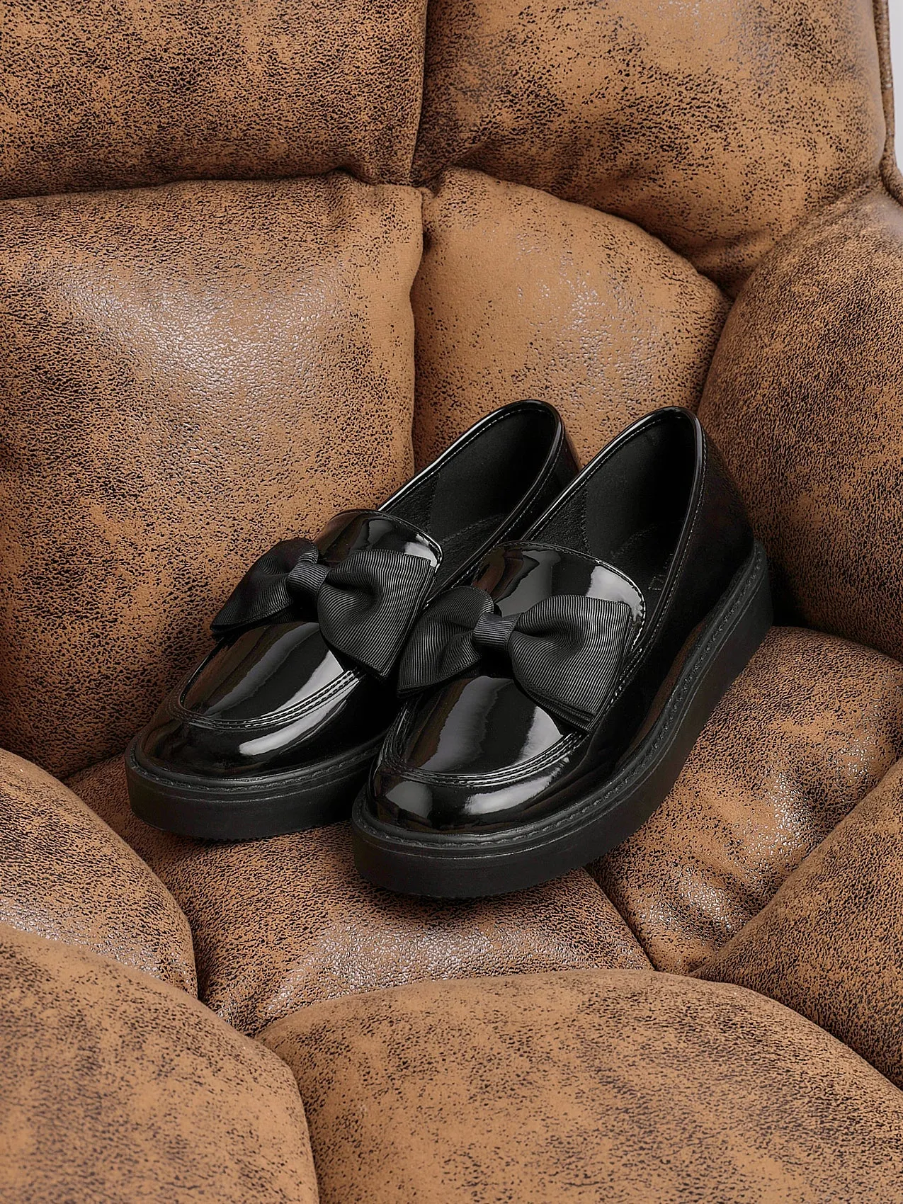 NADIA Monochrome Style Commuter Shoes