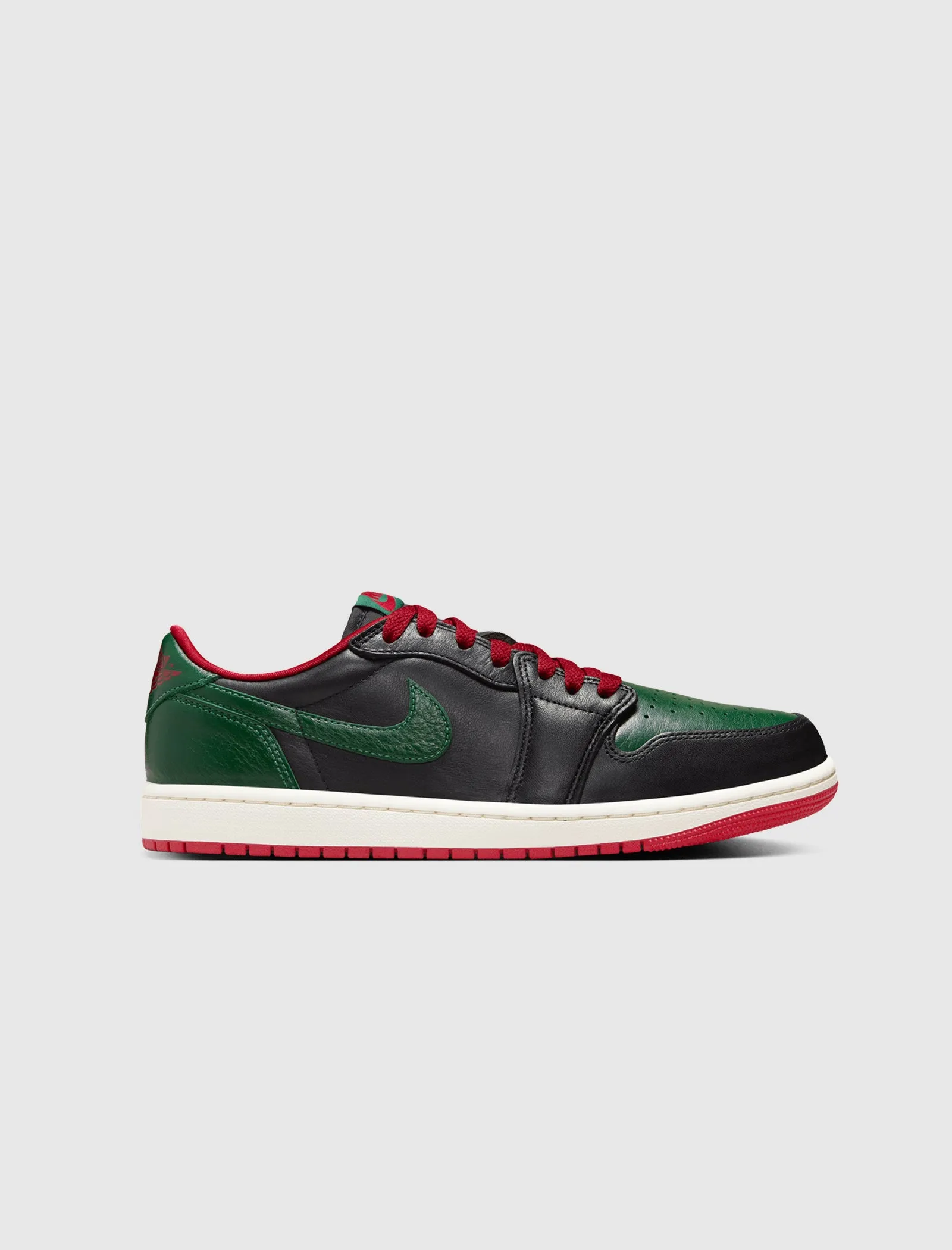 Love Glow WOMEN'S AIR JORDAN 1 LOW OG "BLACK/GORGE GREEN/VARSITY RED"