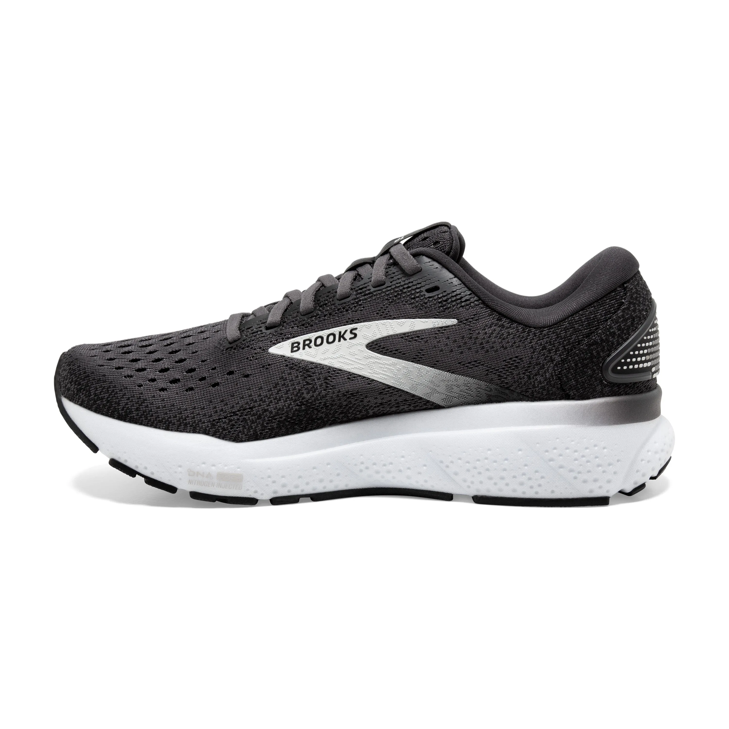 BROOKS GHOST V16 MEN'S running in an underpass area shoes