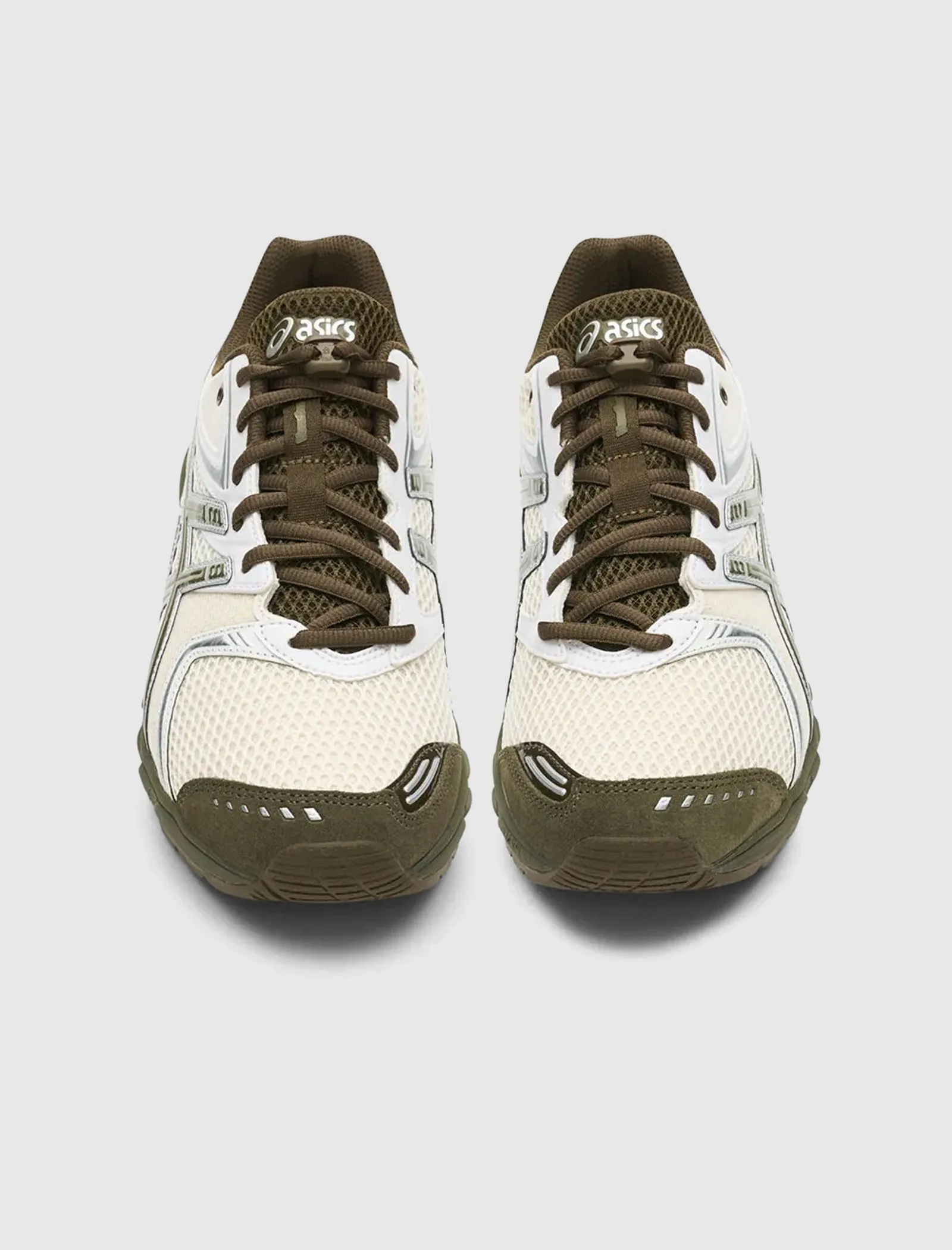 Star Walk Winter Base TEMPTATION VACATION GEL-DS TRAINER 24 "WHITE/BLACK"