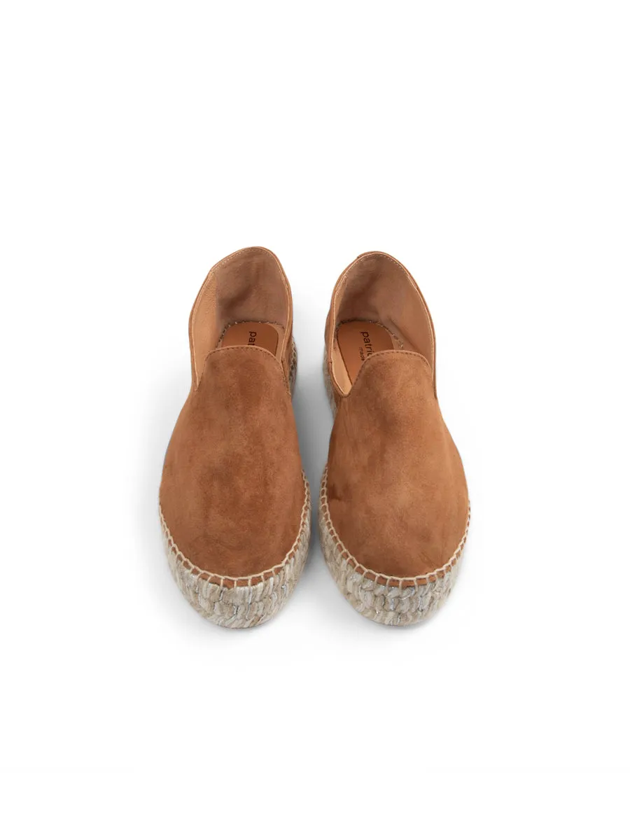 Avery Espadrille Loafer travel mode