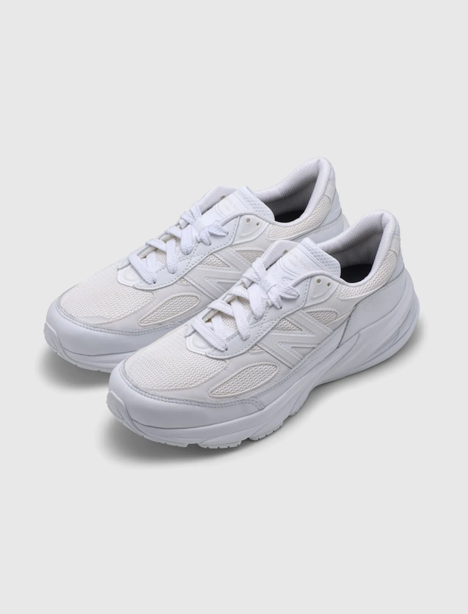 Sweat Resistant Standing Workers Love Path NEW BALANCE 990 SNEAKERS