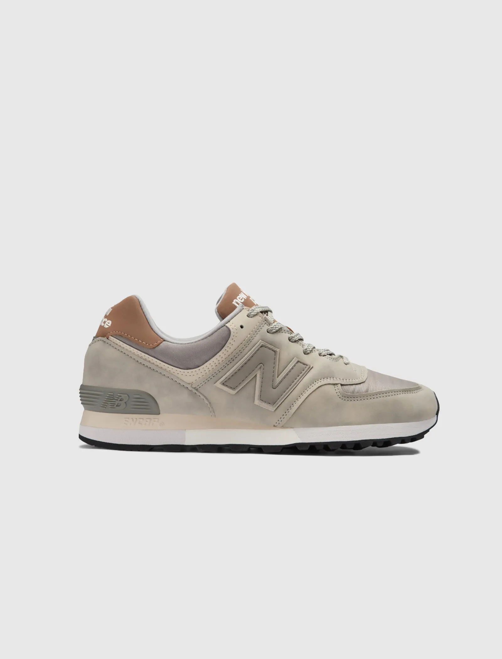 MADE IN UK 576 "MOONSTRUCK" Street Ball Morning Walk