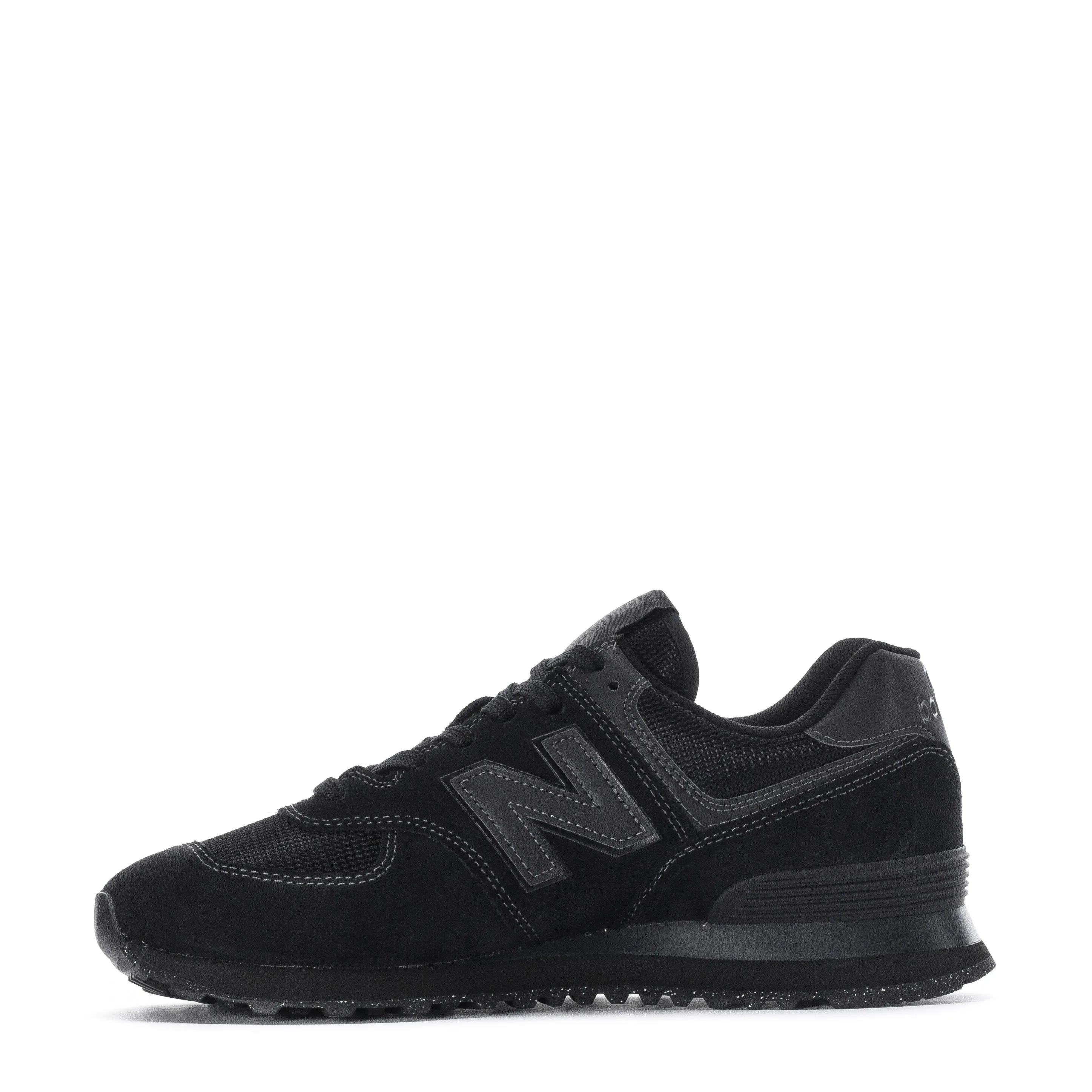 574 - Mens barefoot running running in a mountain range shoes