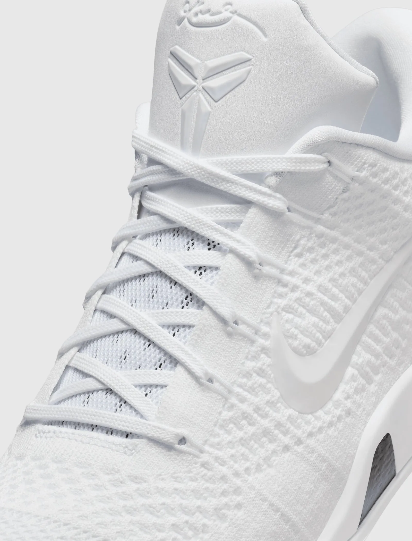 KOBE IX ELITE LOW PROTRO "WHITE" Fast Run Comfort footbed