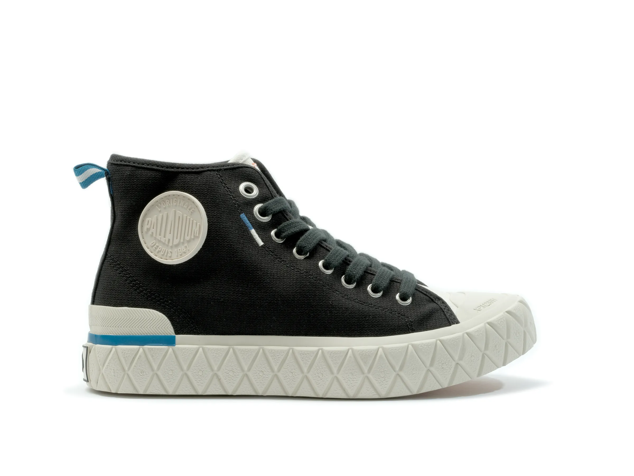 79142-008-M | PALLA ACE CHUKKA ORGANIC | BLACK Strong Stitching