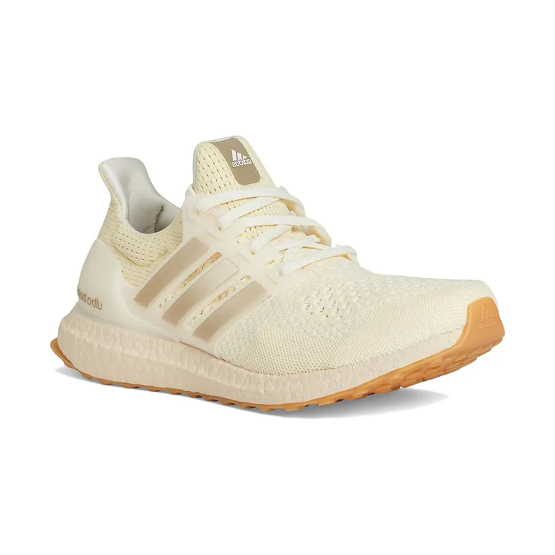 Video Look Women's Ultraboost 1.0 White/Bemt/Warvan