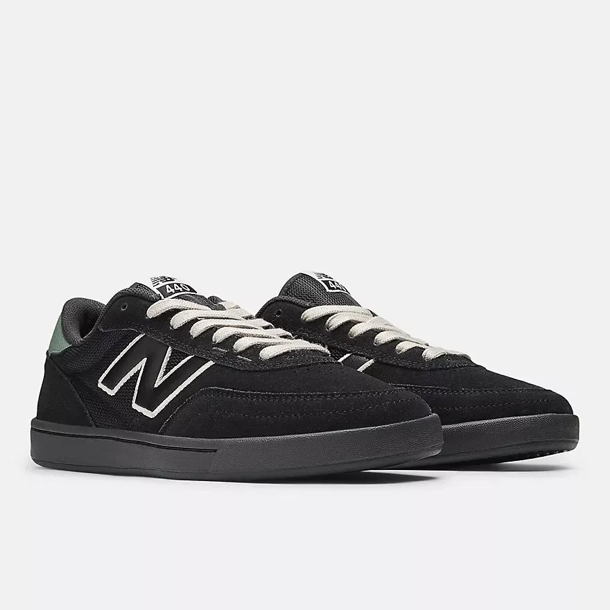gentle touch Pointed Toe New Balance Numeric 440 V2 Skate Shoes - Black With White