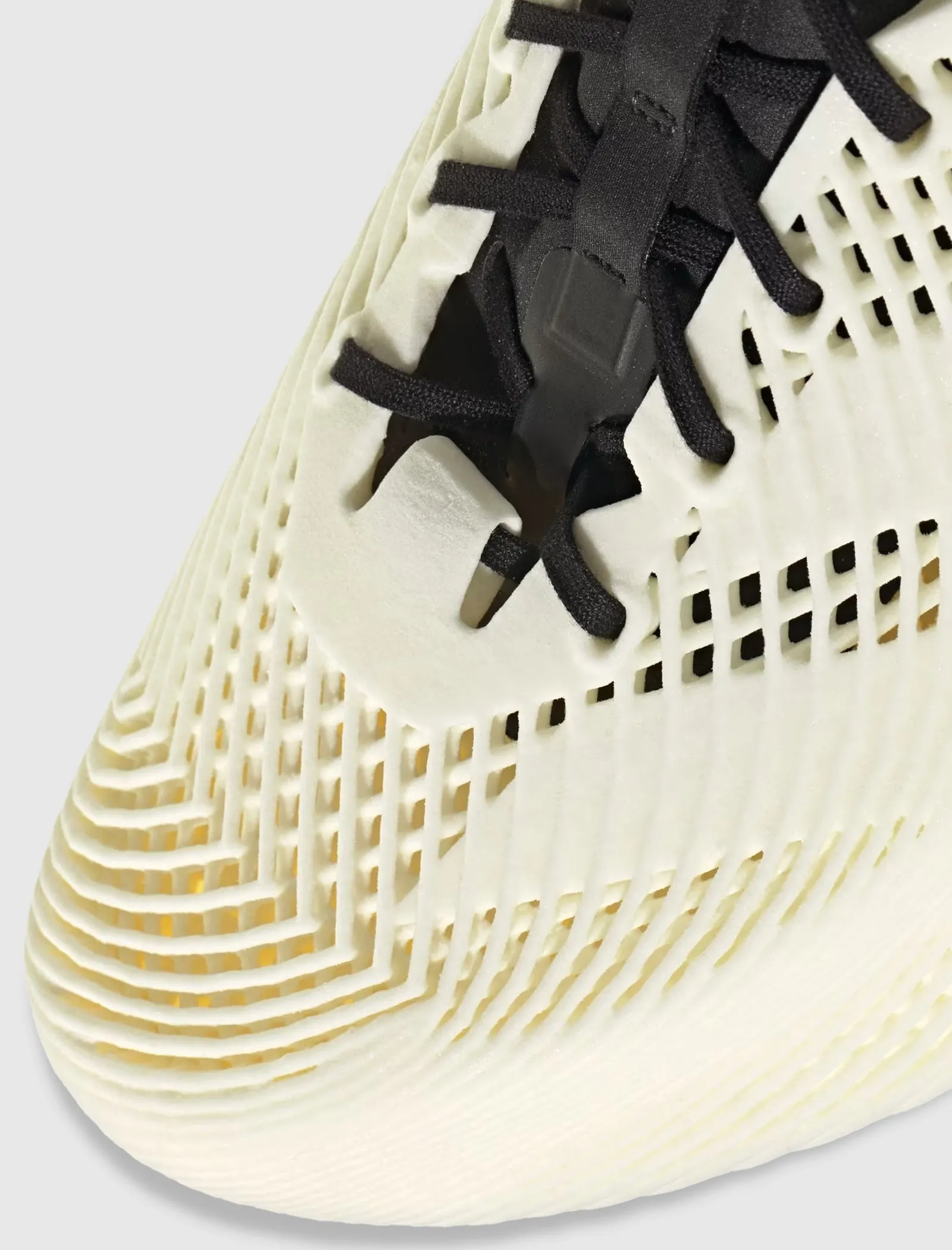 CLIMACOOL LACED "OFF WHITE/BLACK" Garden Walk