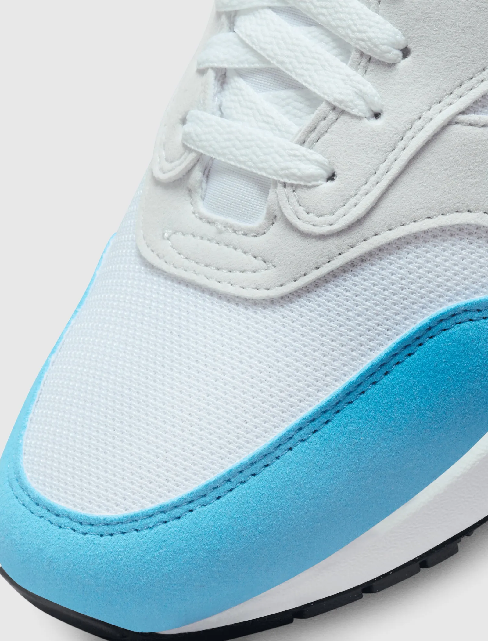Rock Path Feather Light Long Distance AIR MAX 1 "UNIVERSITY BLUE"