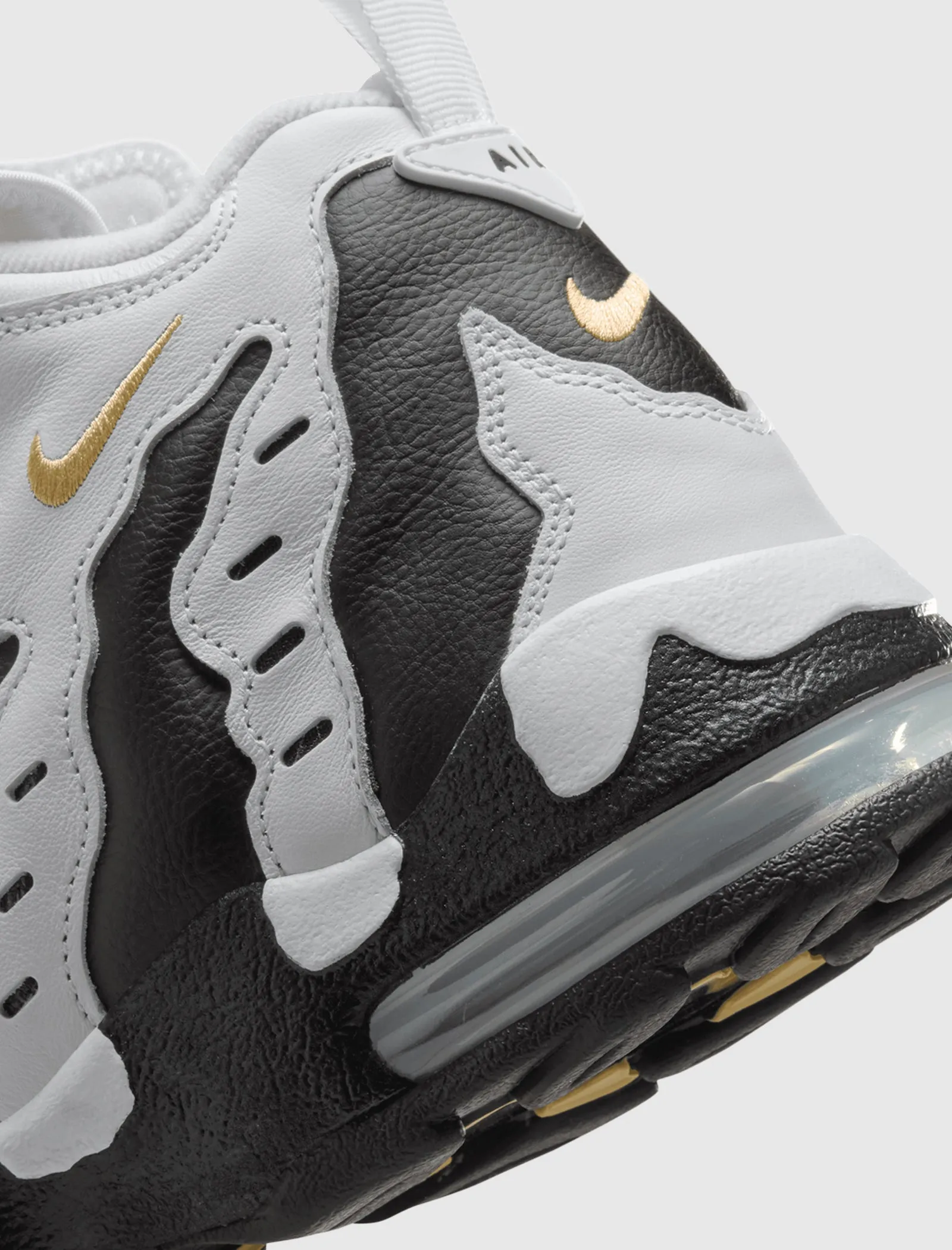 AIR DT MAX '96 "WHITE/ BLACK/ VEGAS GOLD" Morning Walk
