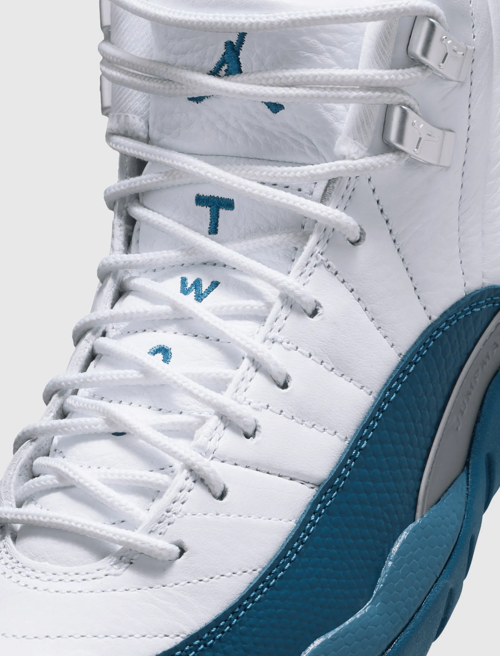 Core Support All Terrain Urban Walkers AIR JORDAN 12 RETRO "FRENCH BLUE" GS