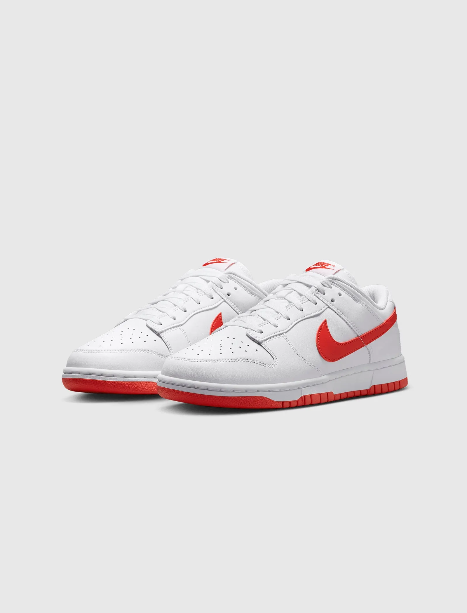 DUNK LOW RETRO "PICANTE RED" Wind Block