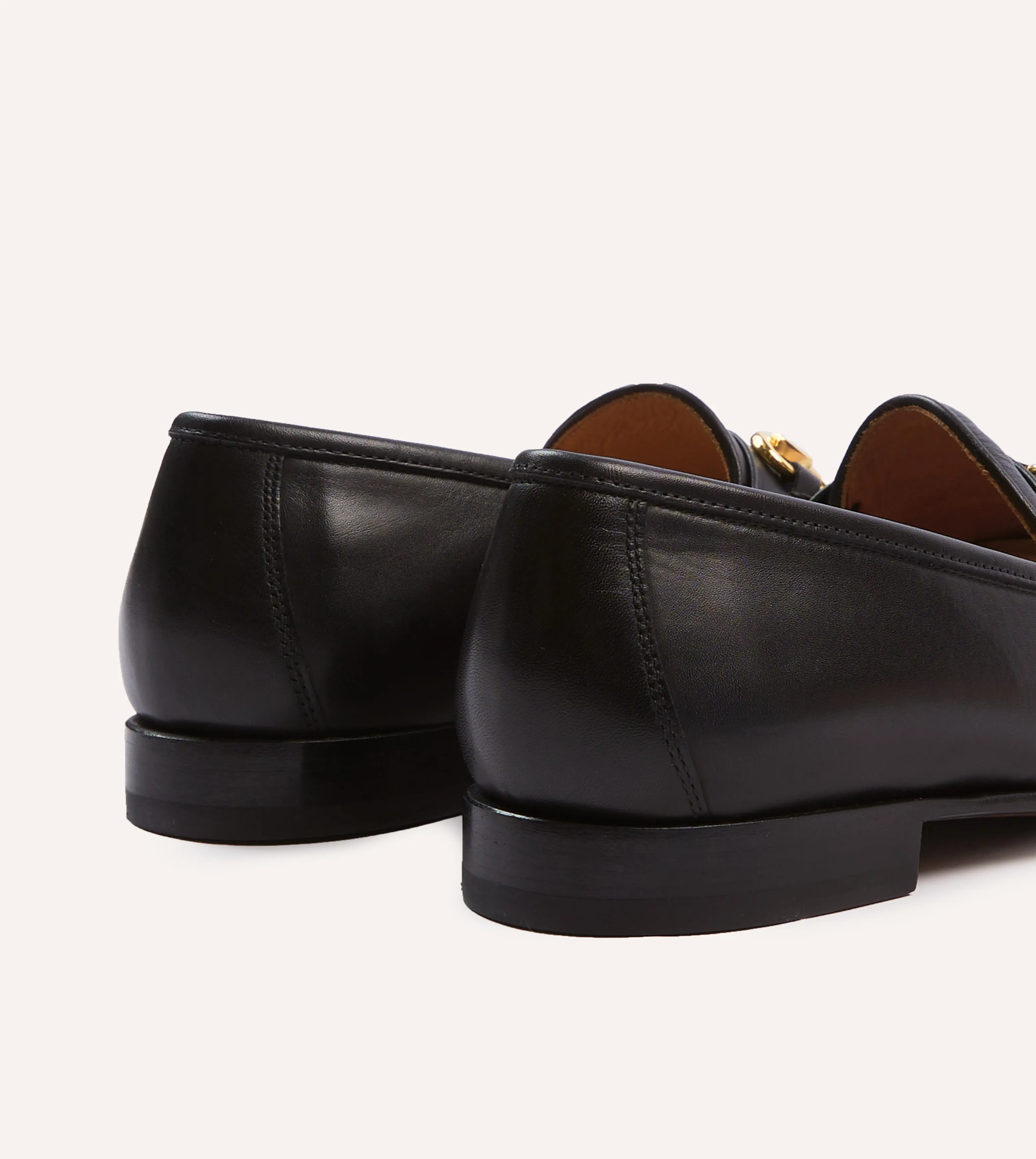 Anti Odor Busy Professionals Firm Lock Yuketen Moc Ischia Black Leather Bit Loafer