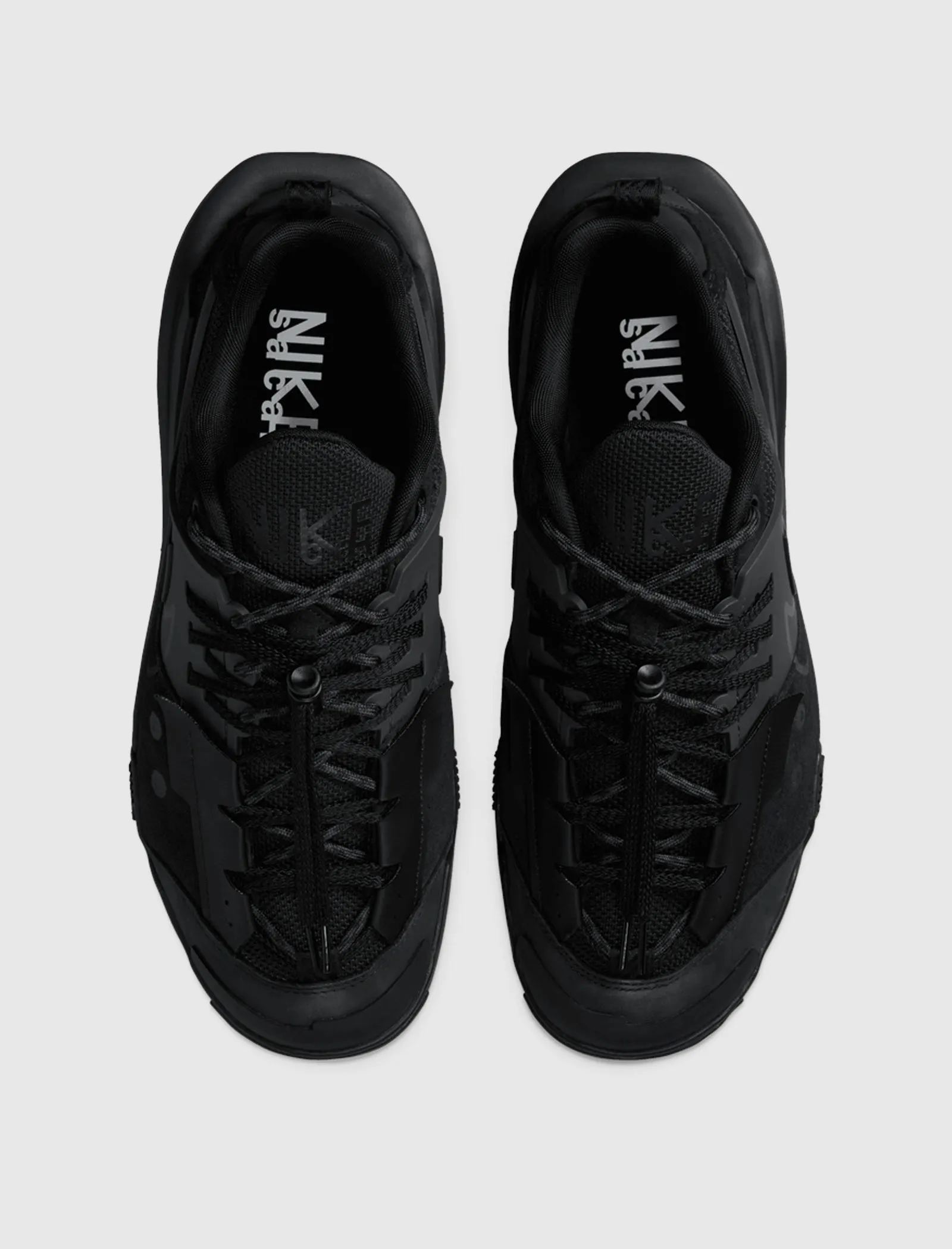 SACAI ZEGAMADOME "BLACK/ANTHRACITE" Elastic