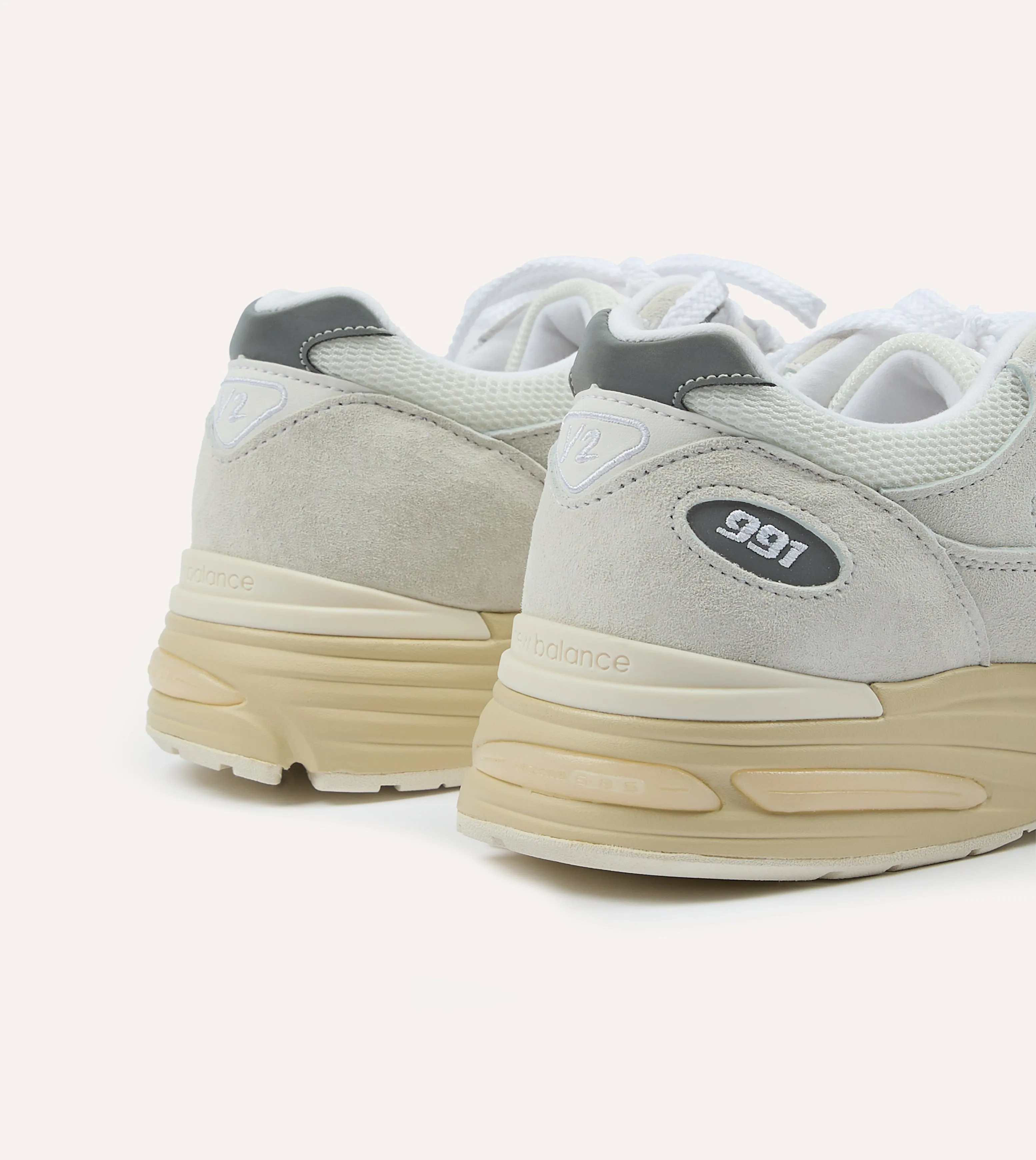 Clean Step Responsive Cushion Fitness Lovers New Balance Neutral 'Elevated Essentials' Made in UK 991v2 Trainers