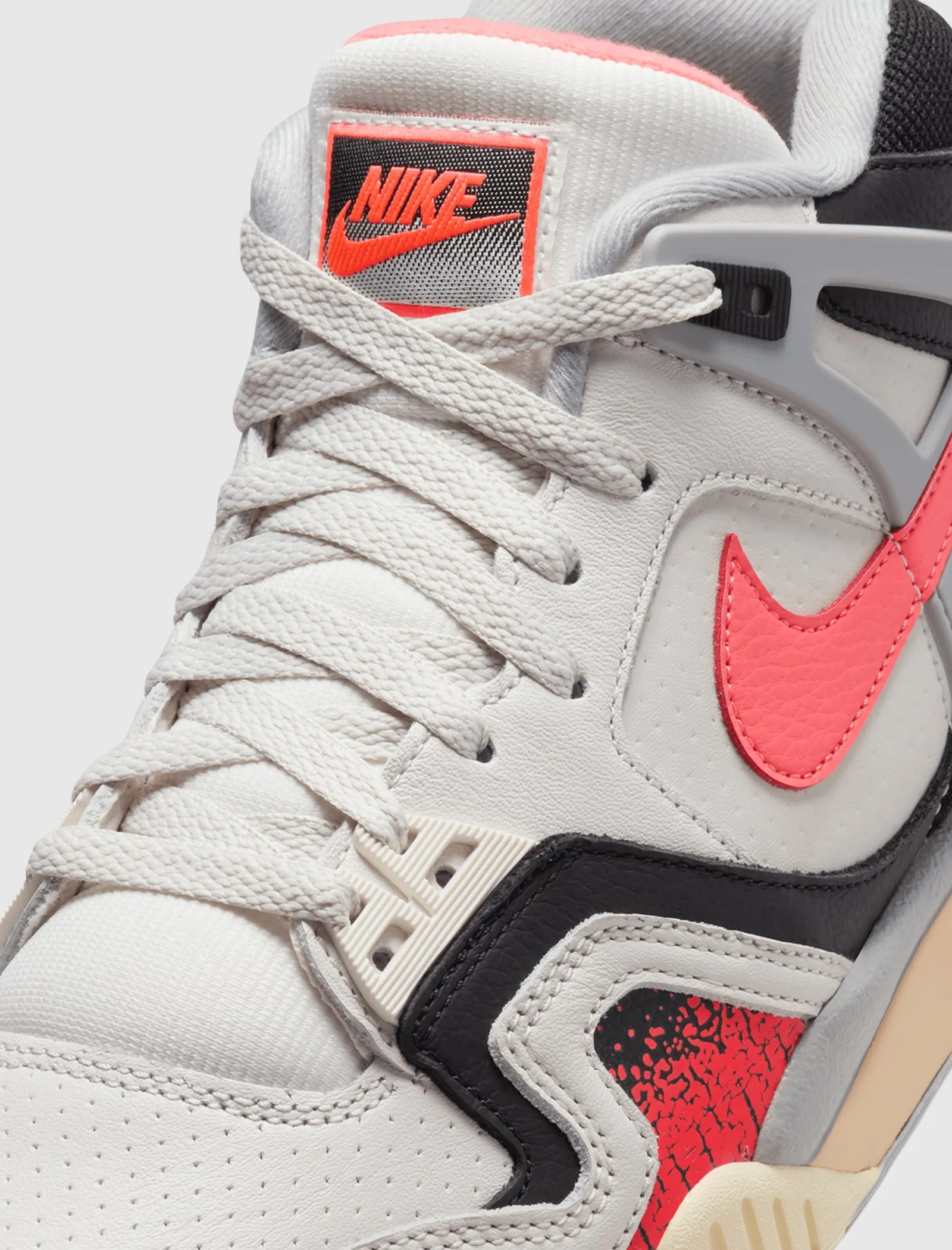 Energy Walk AIR TECH CHALLENGE II "HOT LAVA"