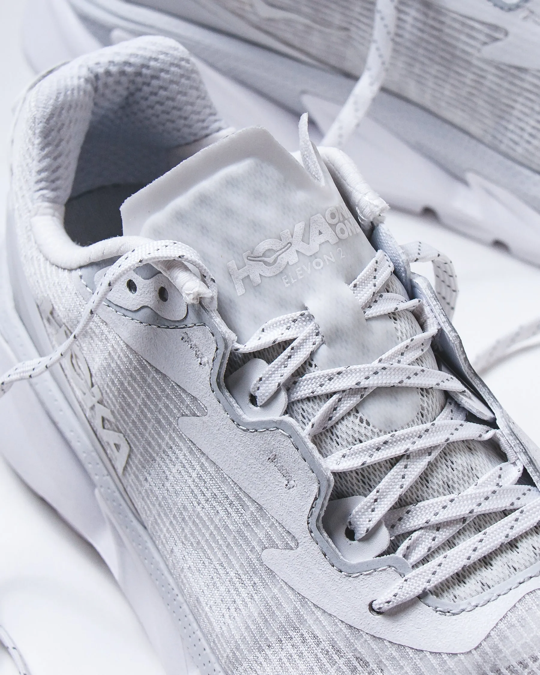 Hoka One One Unisex Elevon 2 TS White Cosmic Grey 1165230-WMC Deep Shade Chic Fit