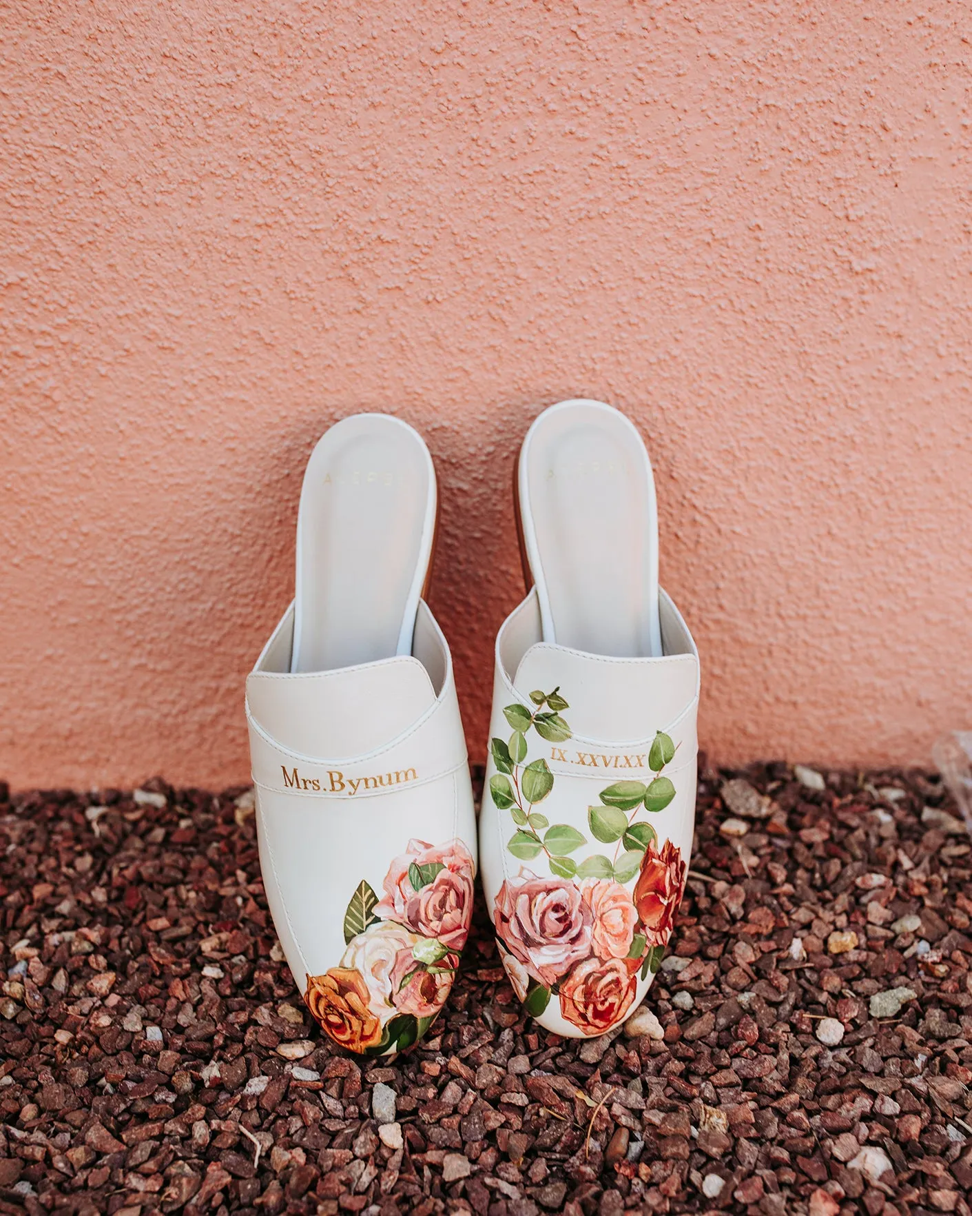 Bridal Bouquet White Mule Minimalist