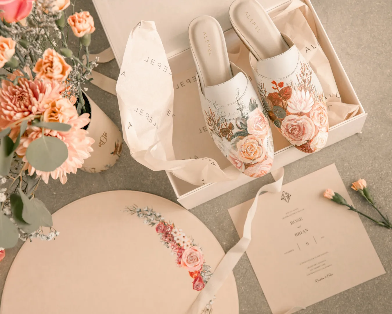 Comfortable Step Sandal Comfort Travel Bridal Bouquet White Mule