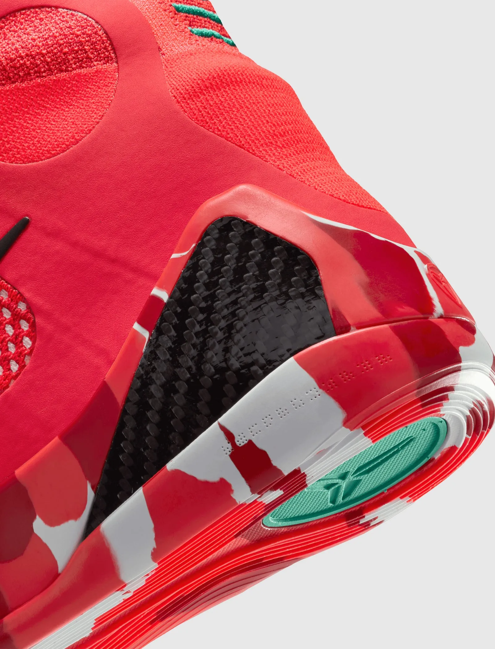 KOBE IX ELITE HI PROTRO "CHRISTMAS" Meta Move Stone Grip